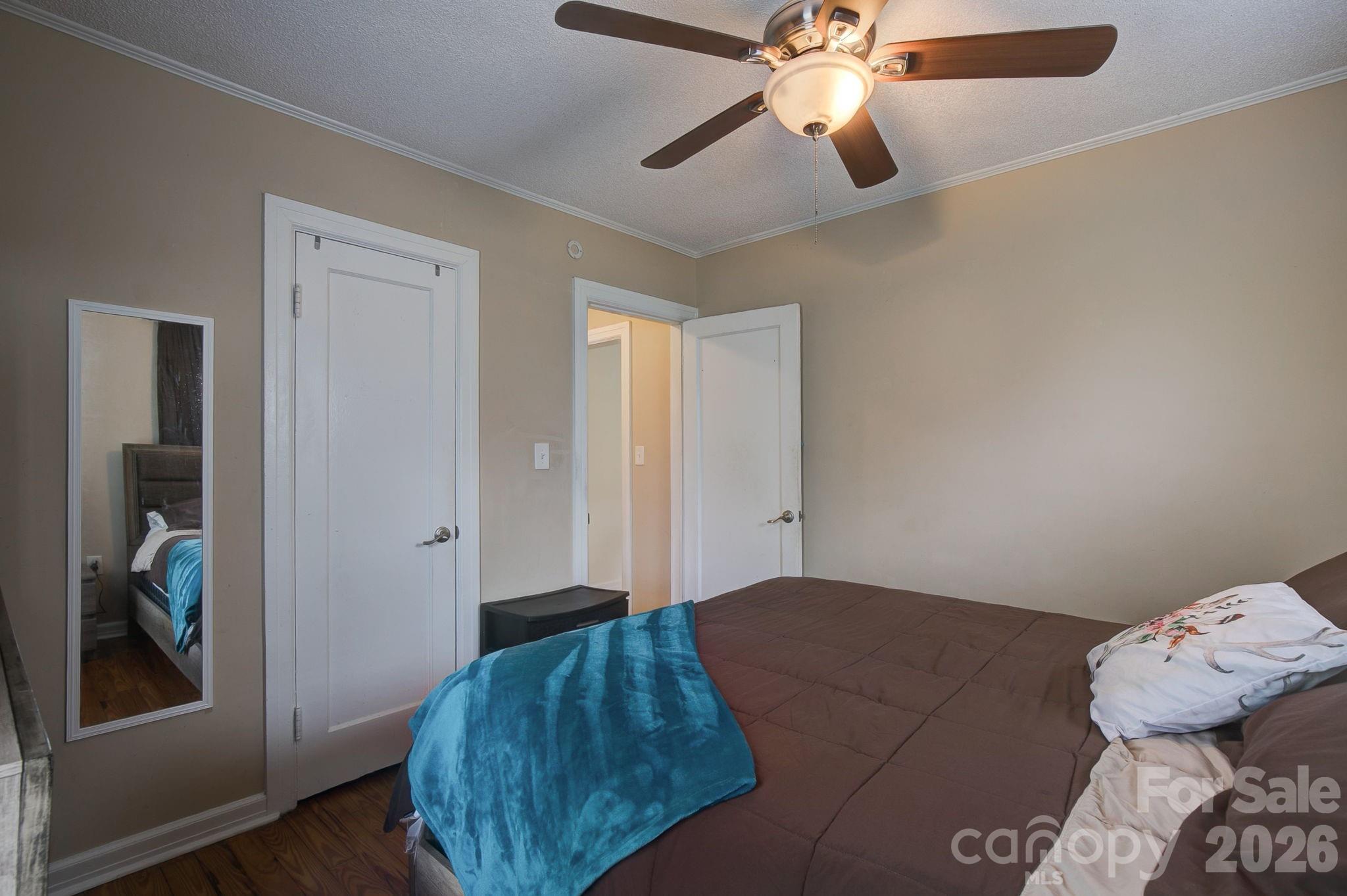 202 Chester Avenue Unit: 2