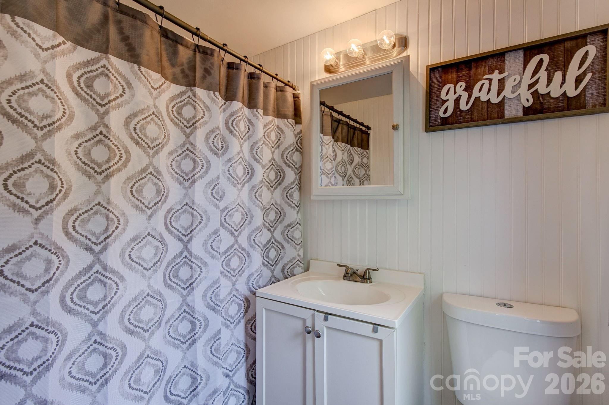 202 Chester Avenue Unit: 2