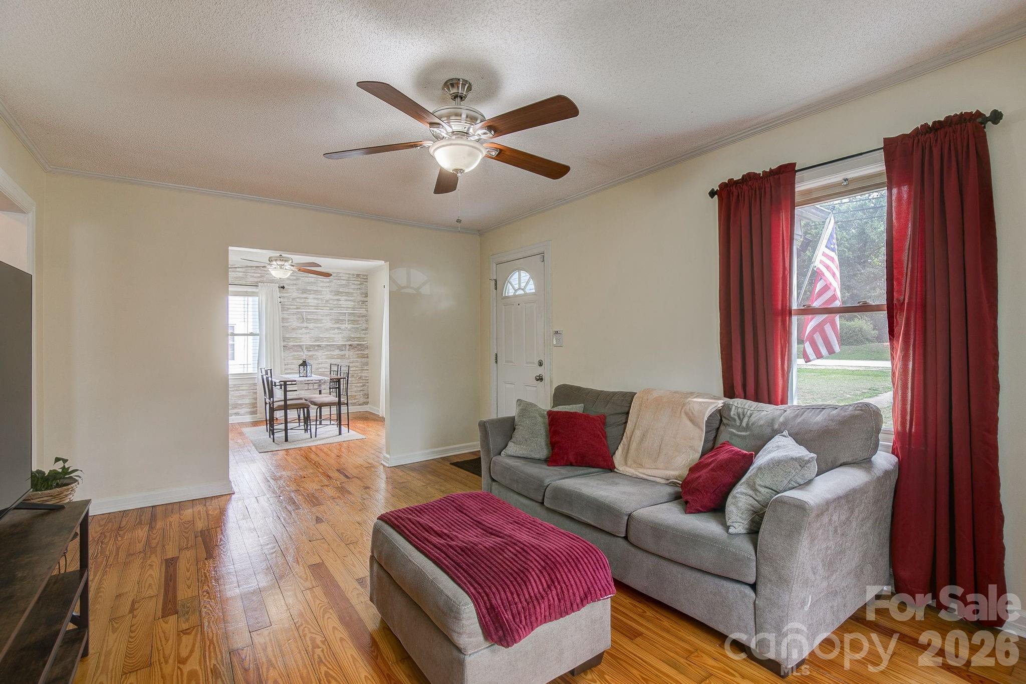 202 Chester Avenue Unit: 2