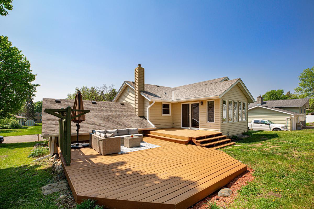 1400 Robinwood Lane