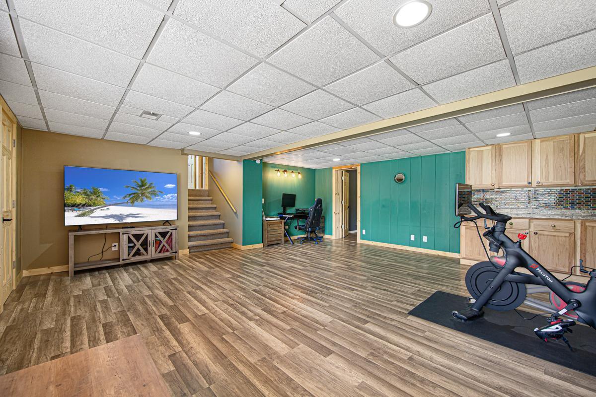 1400 Robinwood Lane