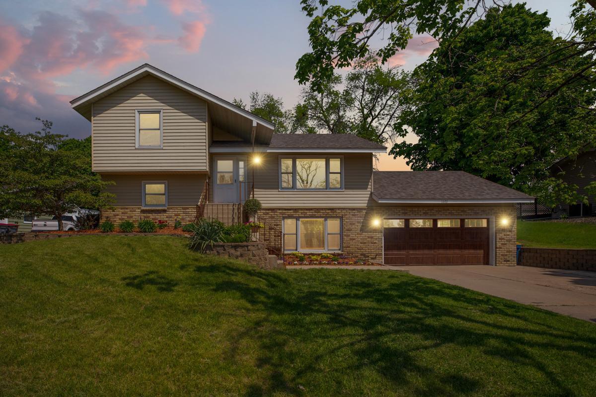 1400 Robinwood Lane