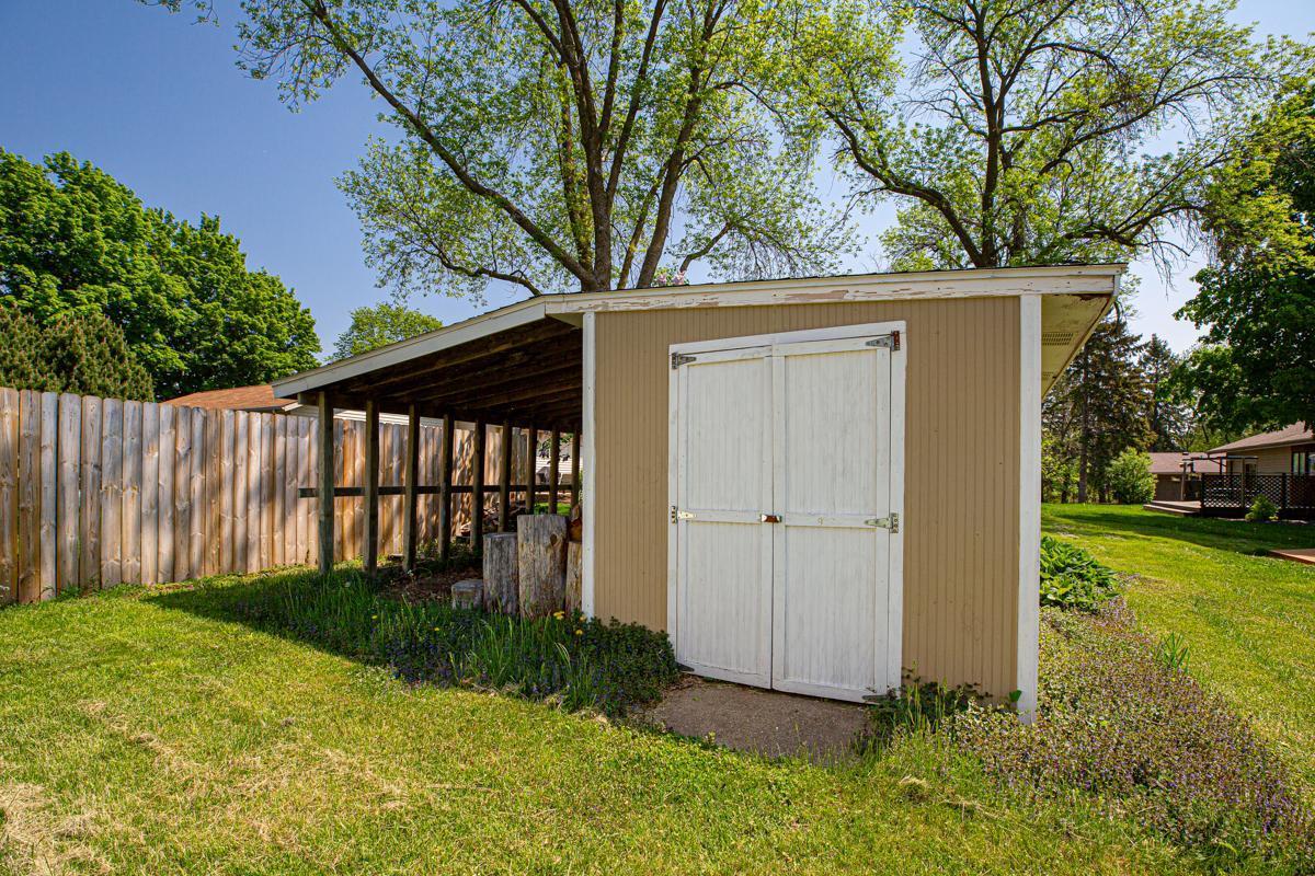 1400 Robinwood Lane