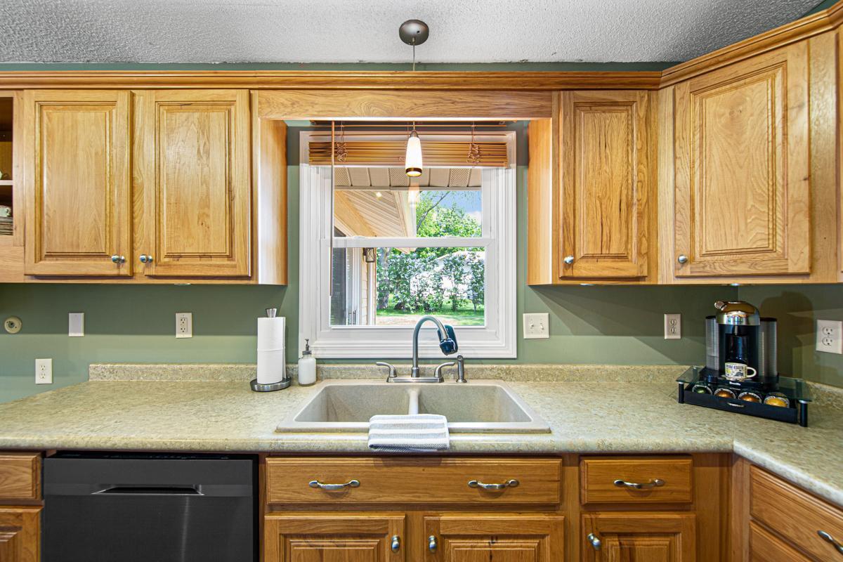 1400 Robinwood Lane