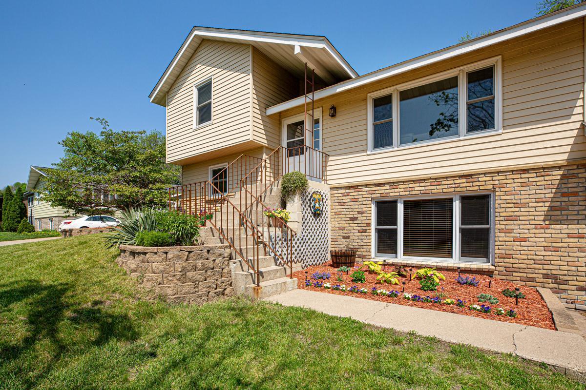 1400 Robinwood Lane