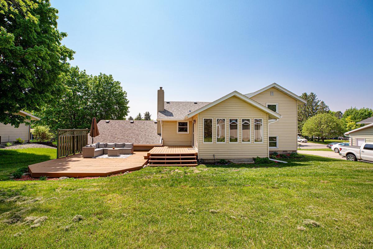 1400 Robinwood Lane