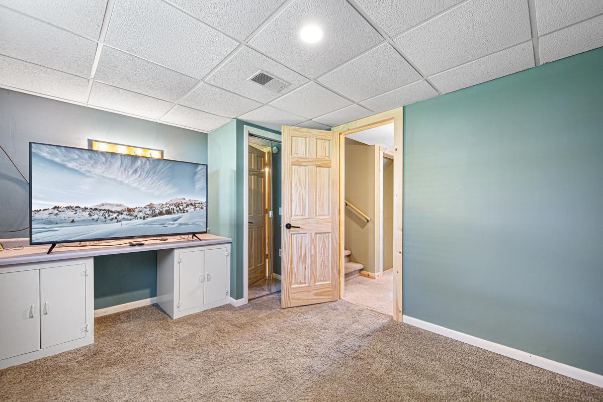 1400 Robinwood Lane