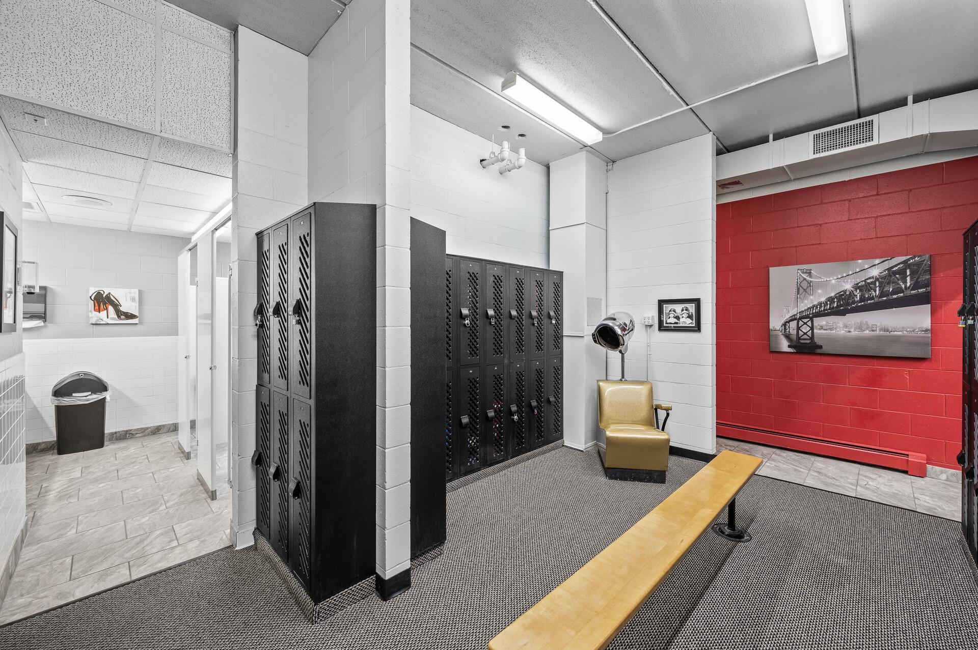 6085 Lincoln Drive Unit: 225