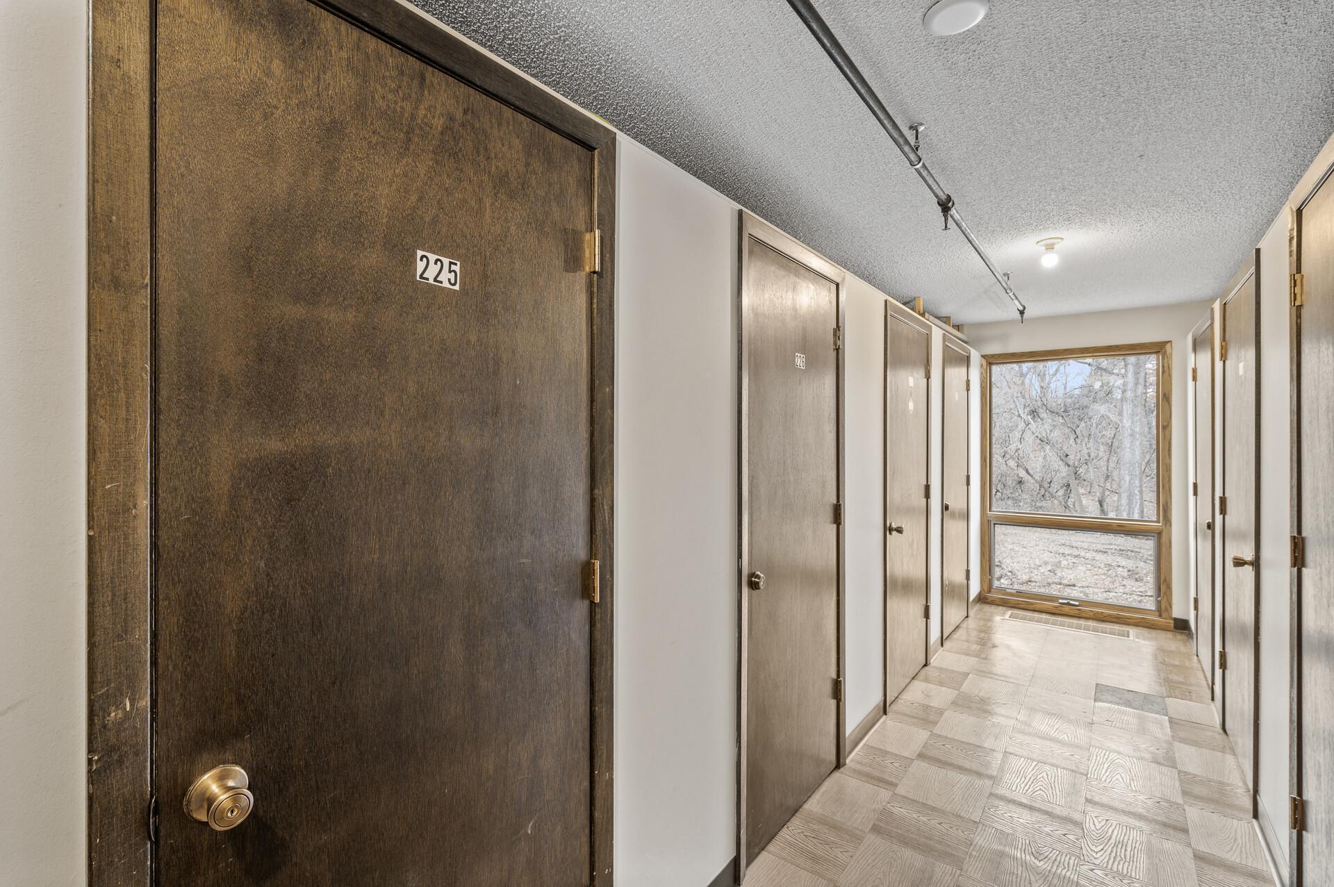 6085 Lincoln Drive Unit: 225