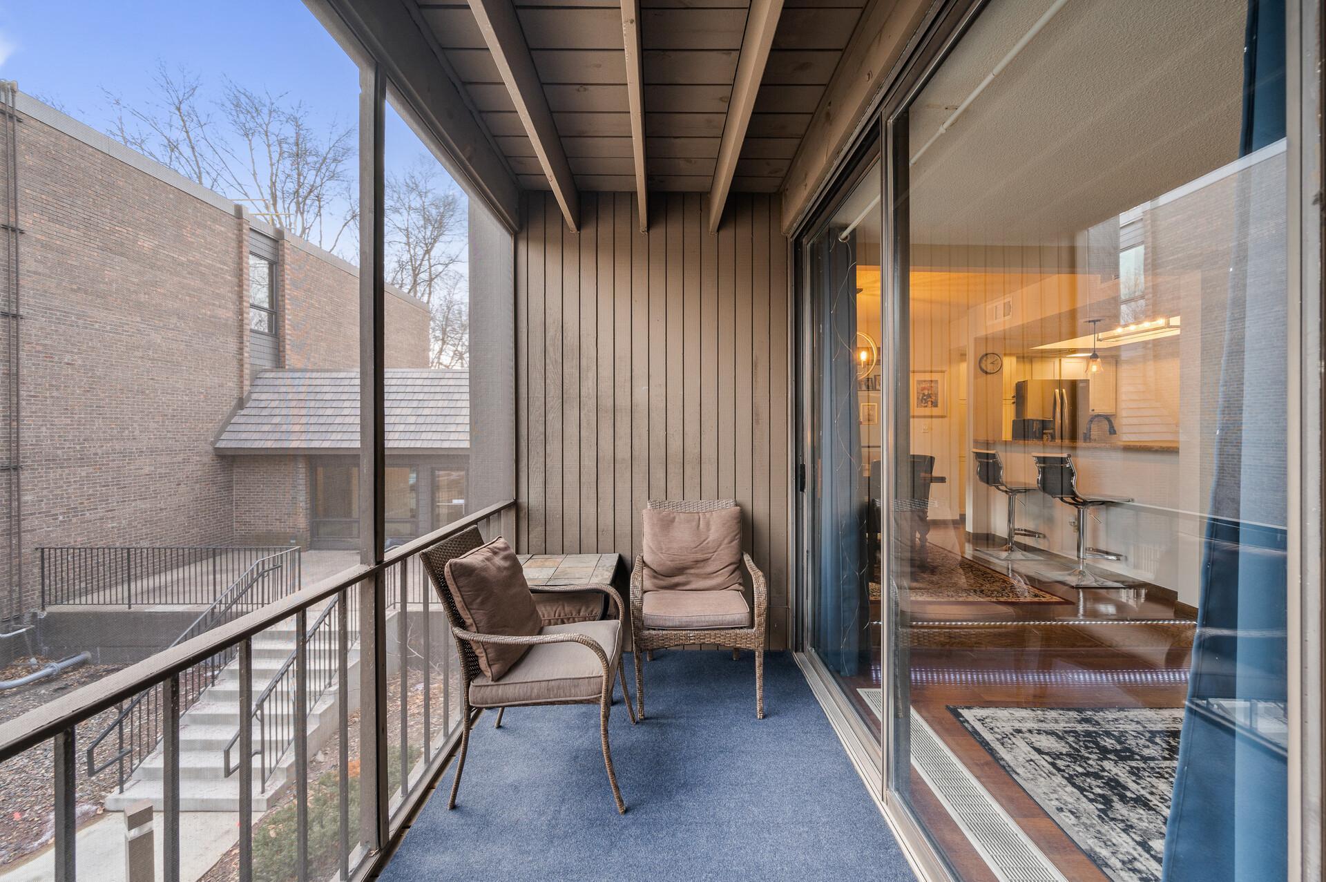 6085 Lincoln Drive Unit: 225