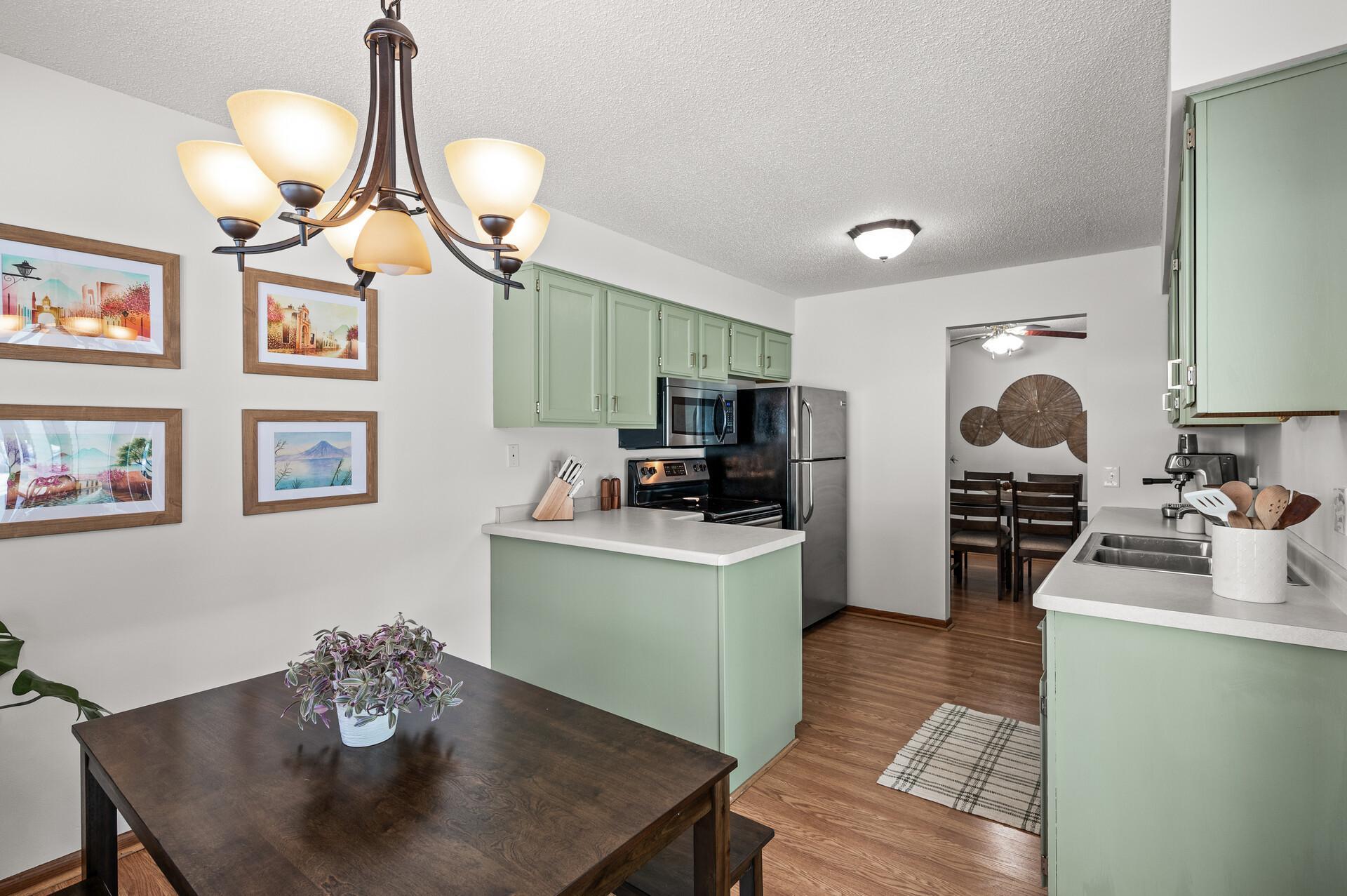 1934 Fox Ridge Drive Unit: A