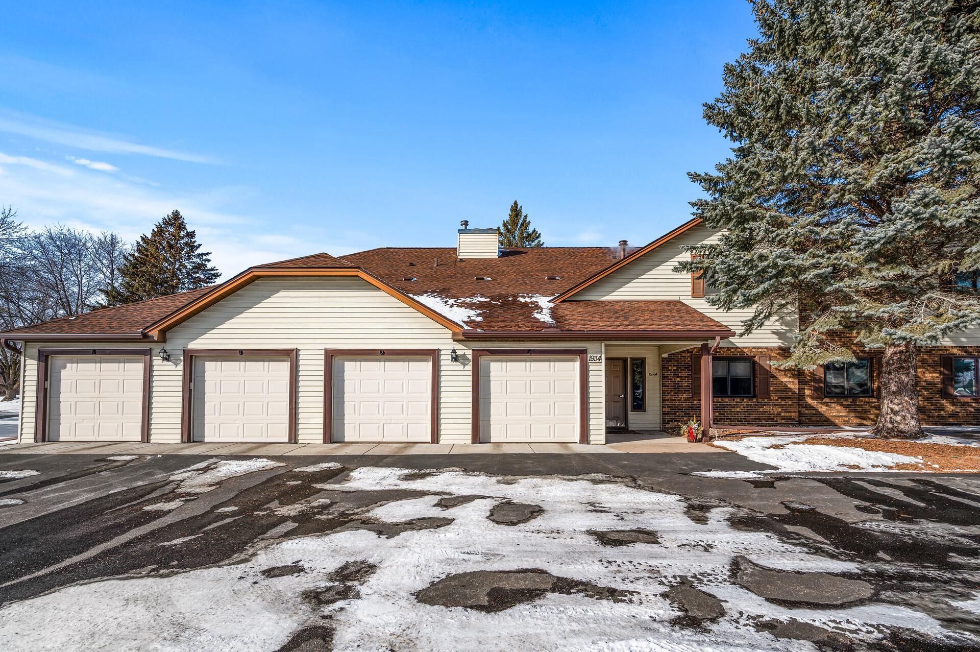 1934 Fox Ridge Drive Unit: A