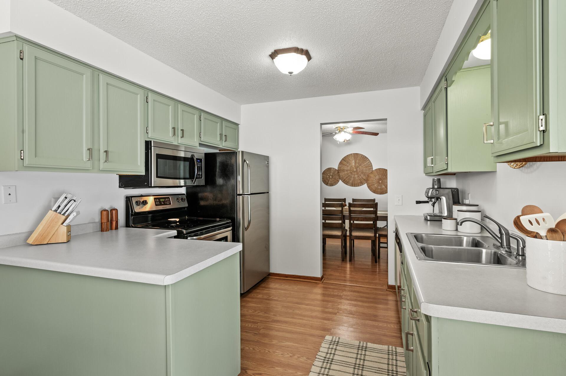 1934 Fox Ridge Drive Unit: A