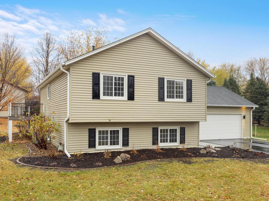 1495 Meadow Lane