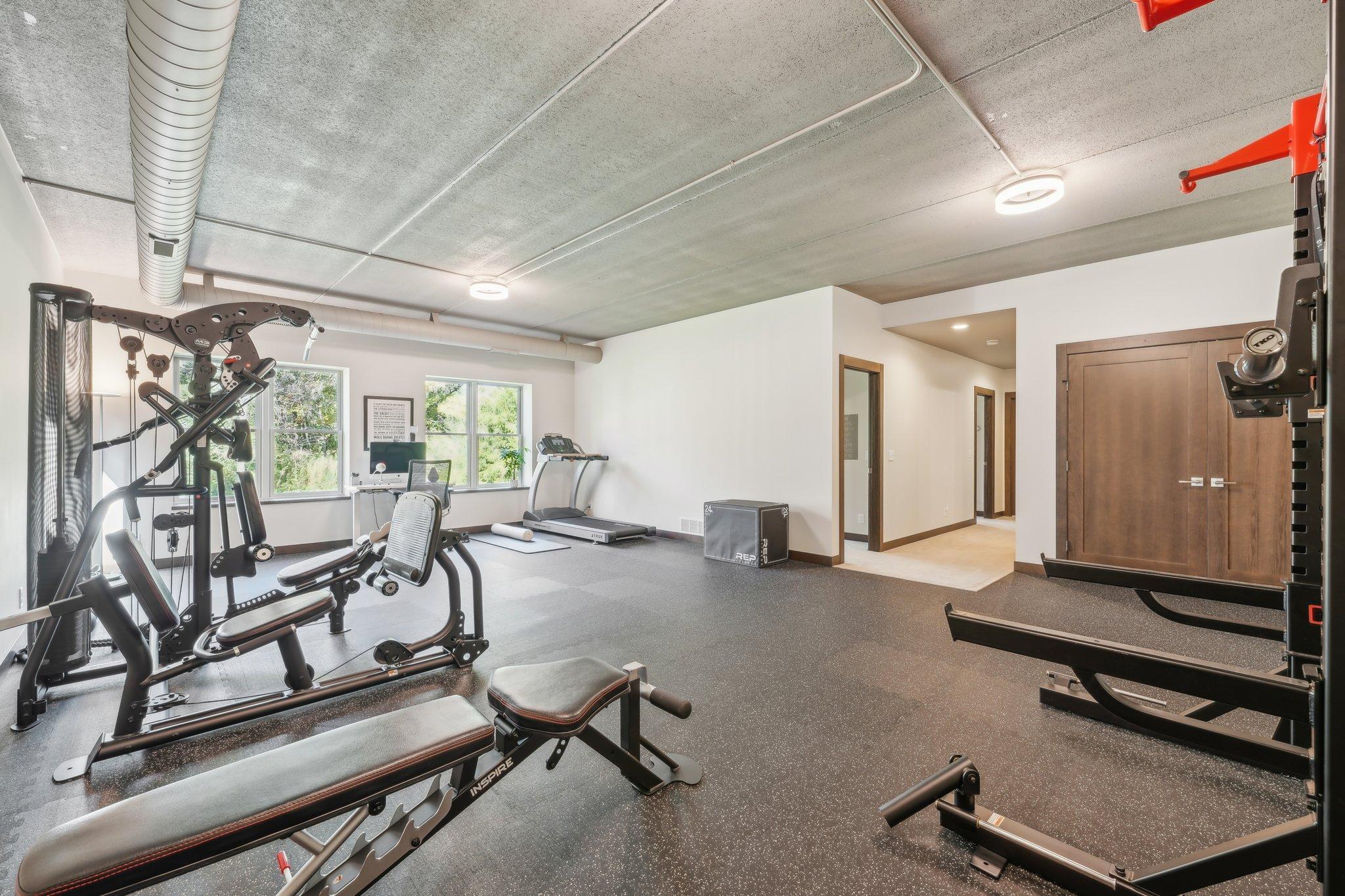 902 Crane Hill Trail