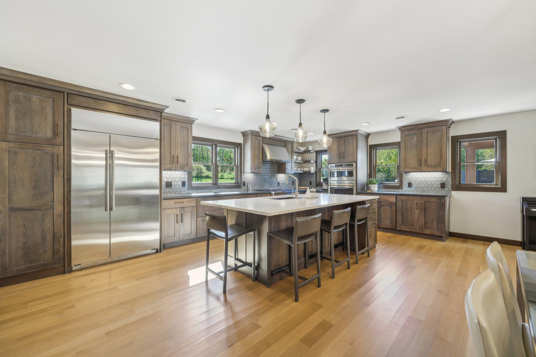 902 Crane Hill Trail
