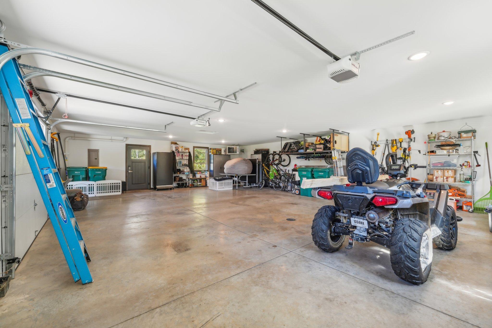 902 Crane Hill Trail
