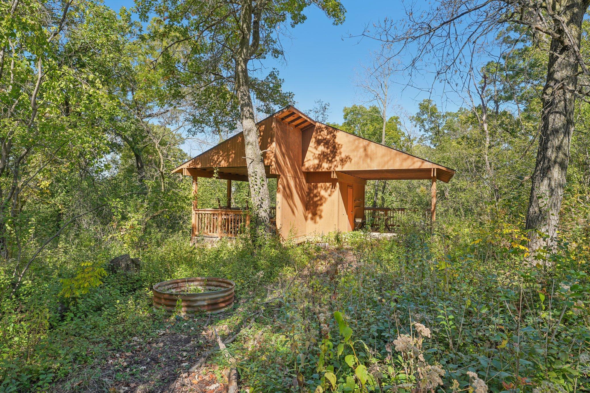 902 Crane Hill Trail