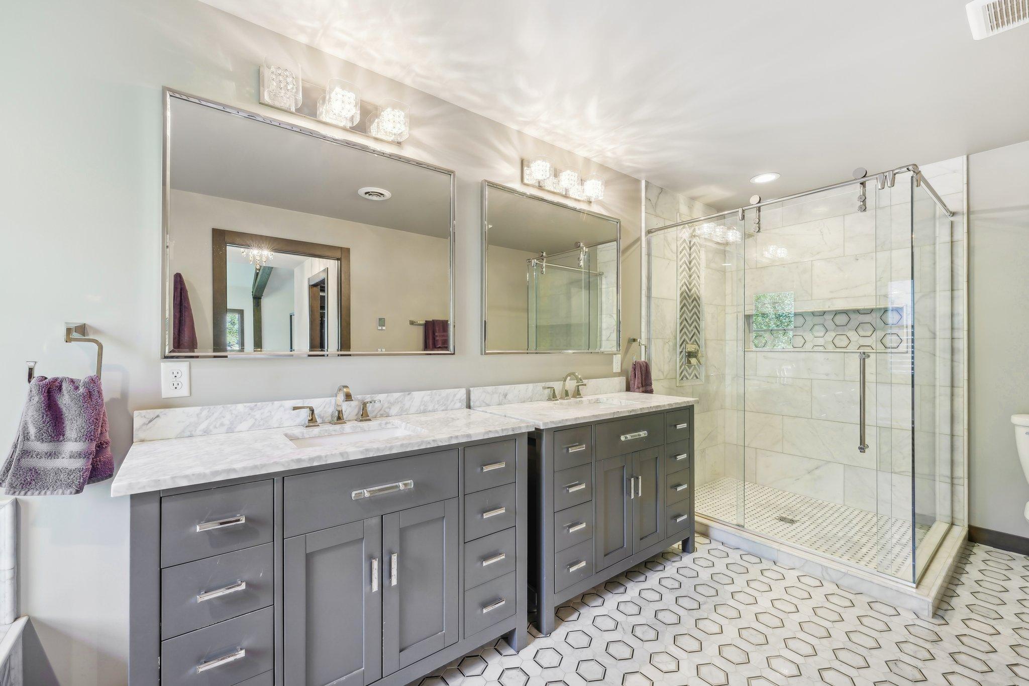 902 Crane Hill Trail