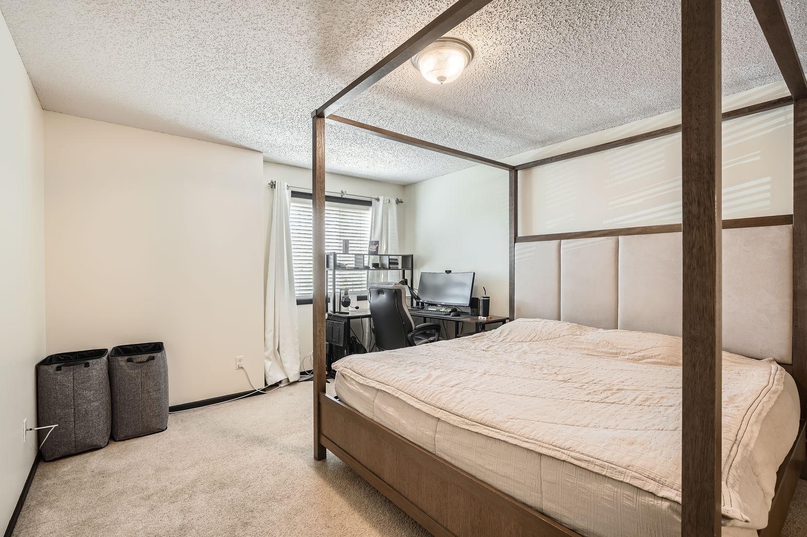 2492 Yellowstone Drive Unit: 82