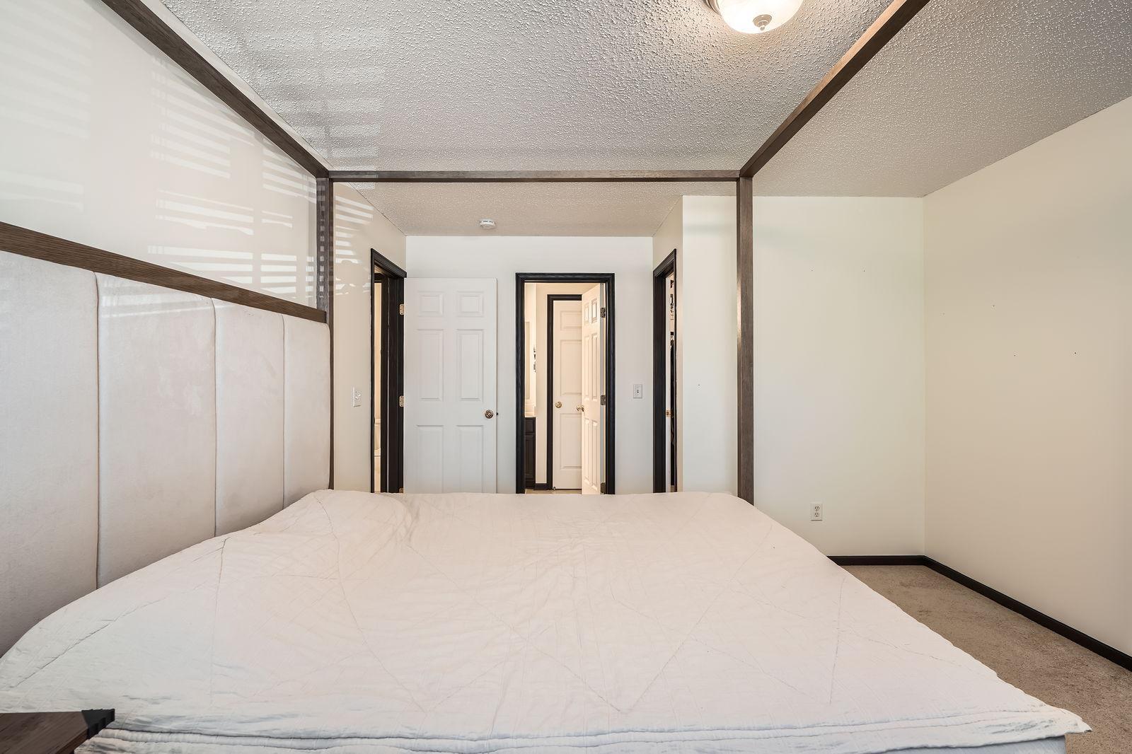 2492 Yellowstone Drive Unit: 82