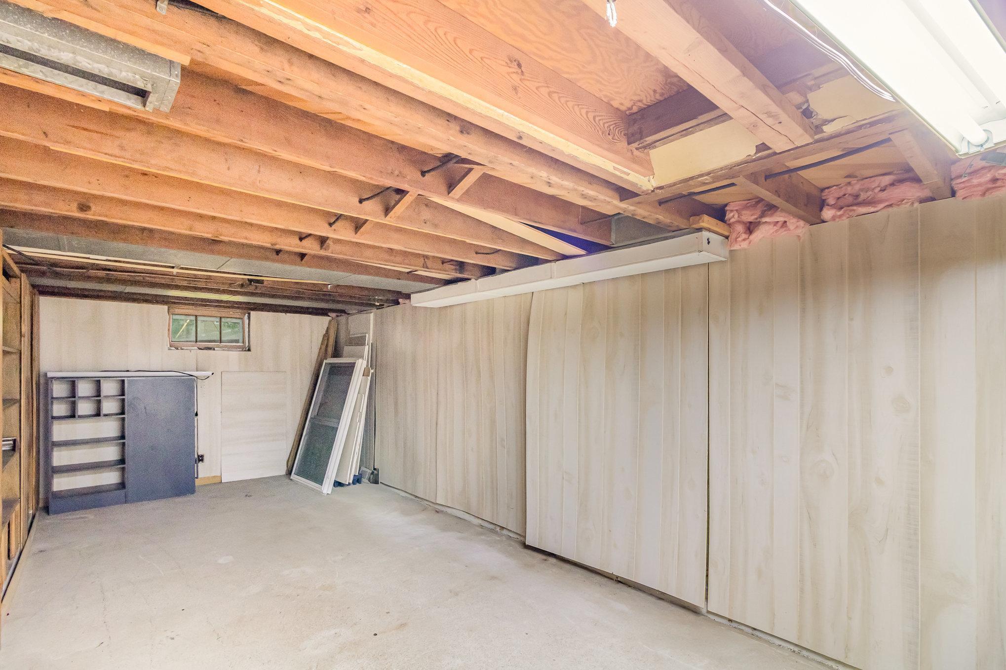 209 4th Street W