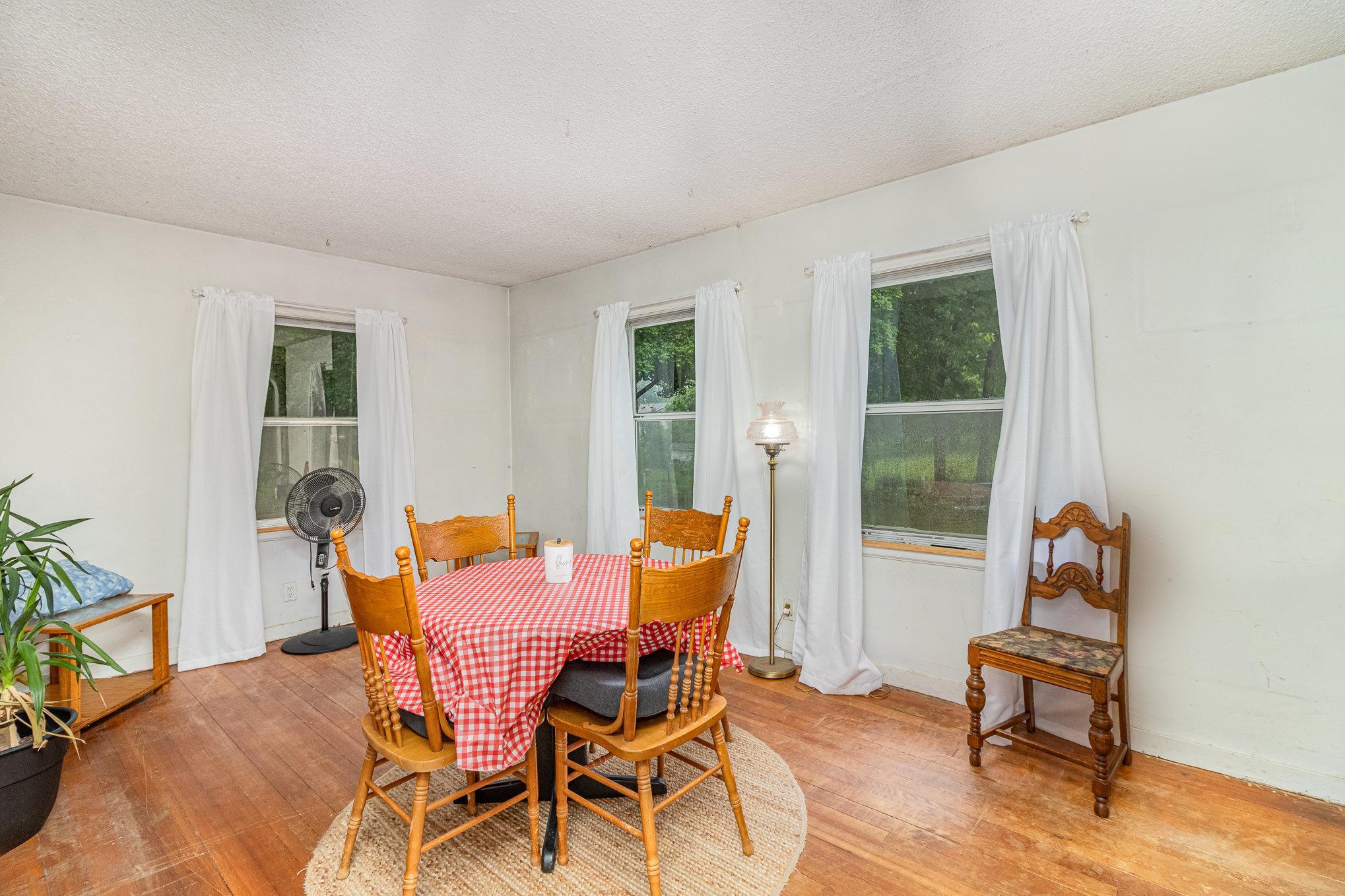 209 4th Street W