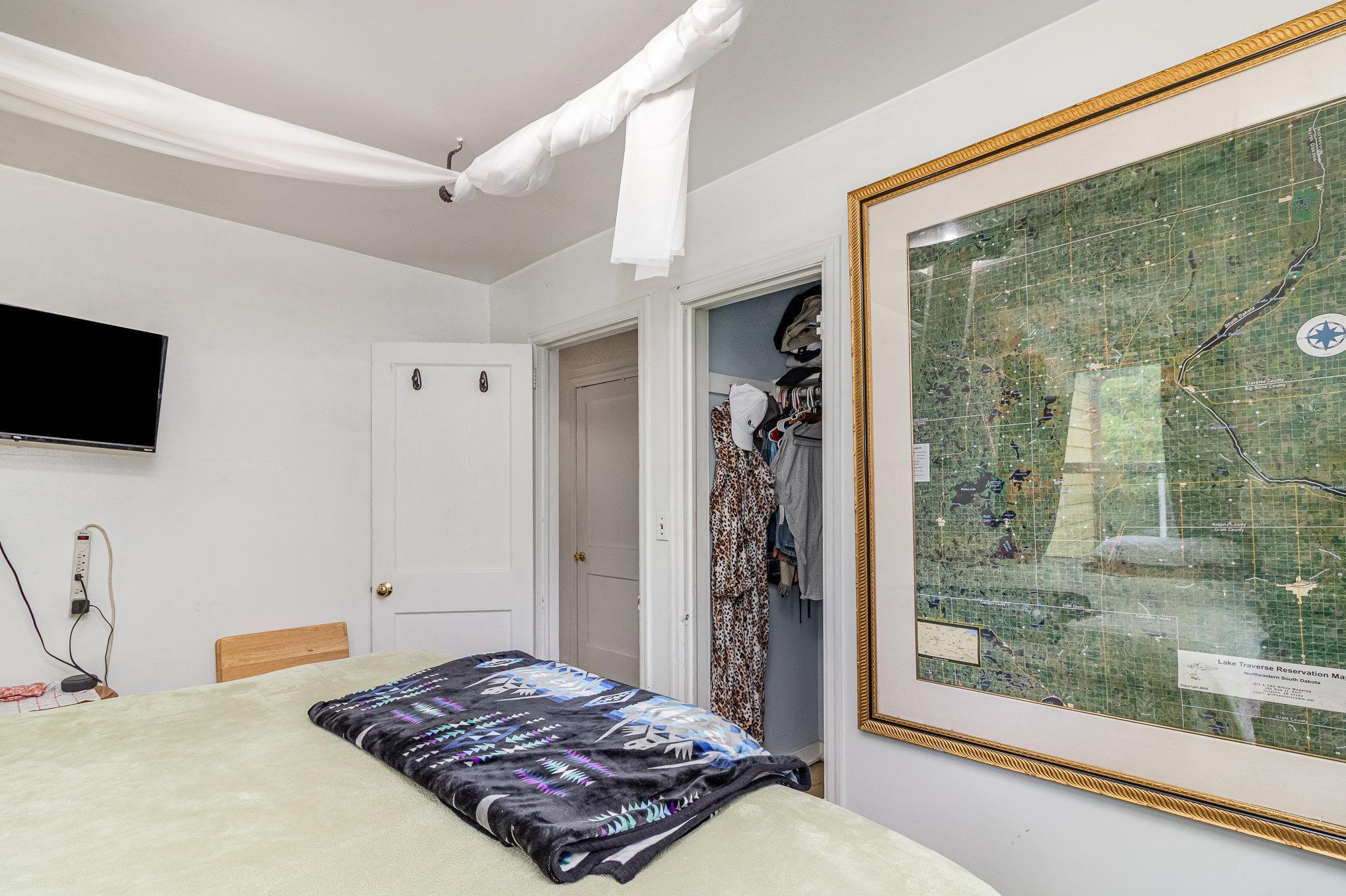 209 4th Street W