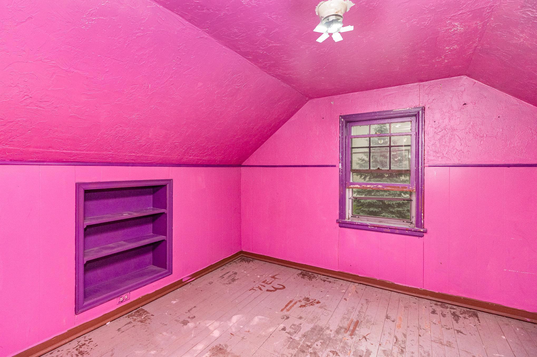 209 4th Street W