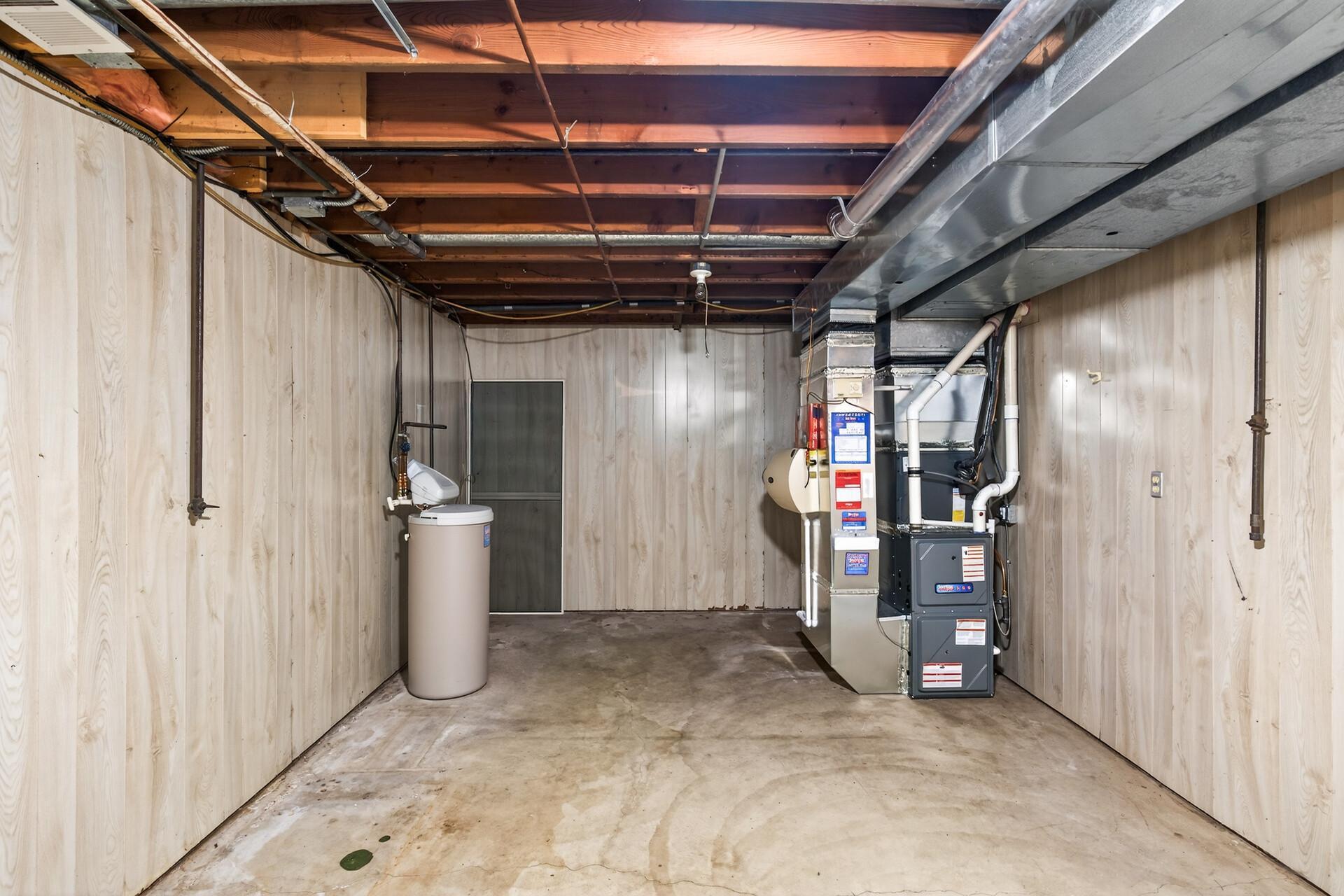 3627 205th Street W