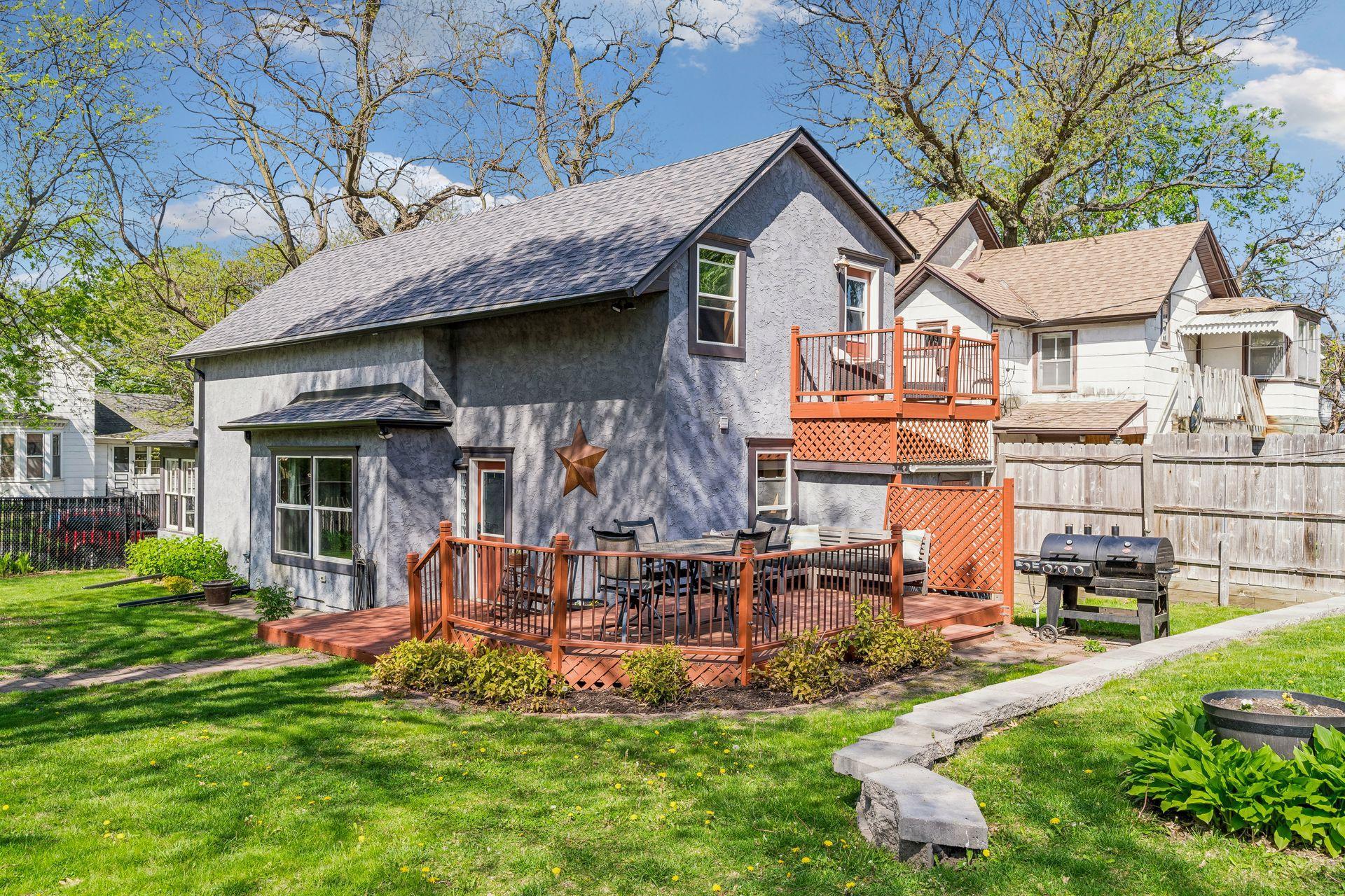 350 Maple Street