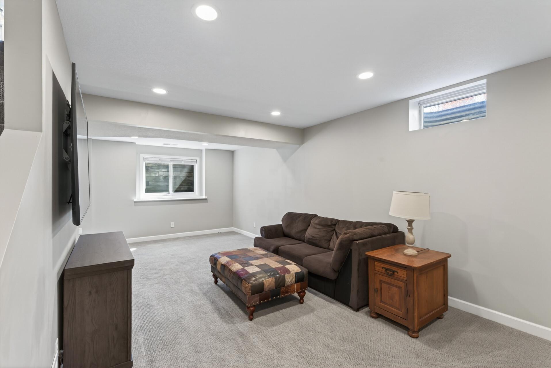 8040 172nd Street W