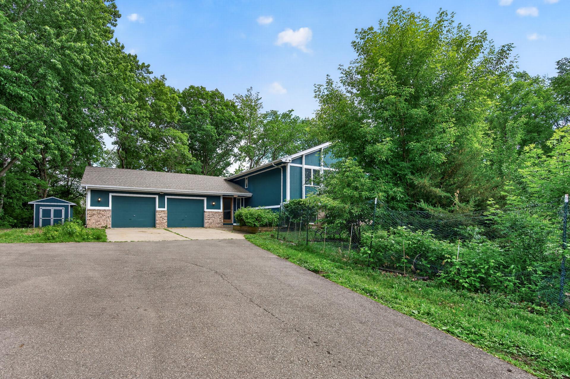 23045 Plateau Drive