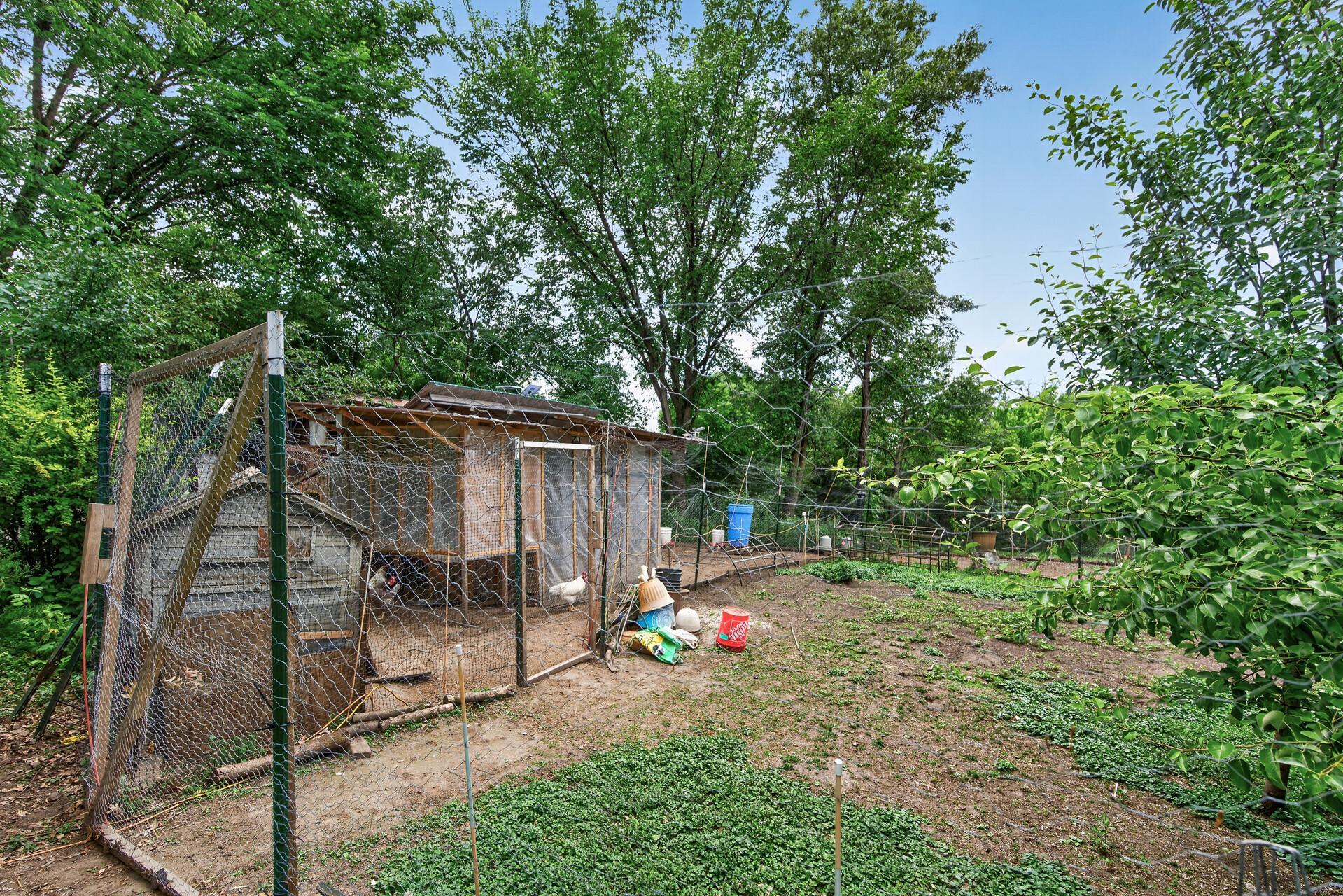 23045 Plateau Drive