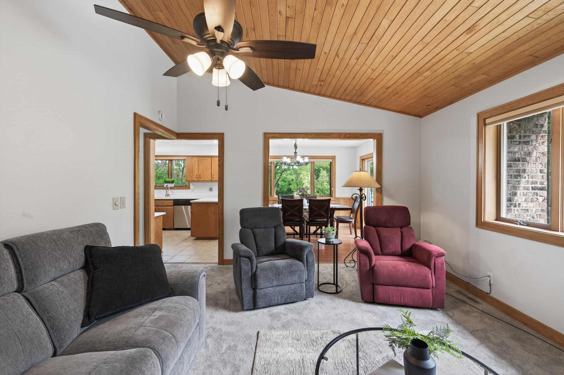 23045 Plateau Drive
