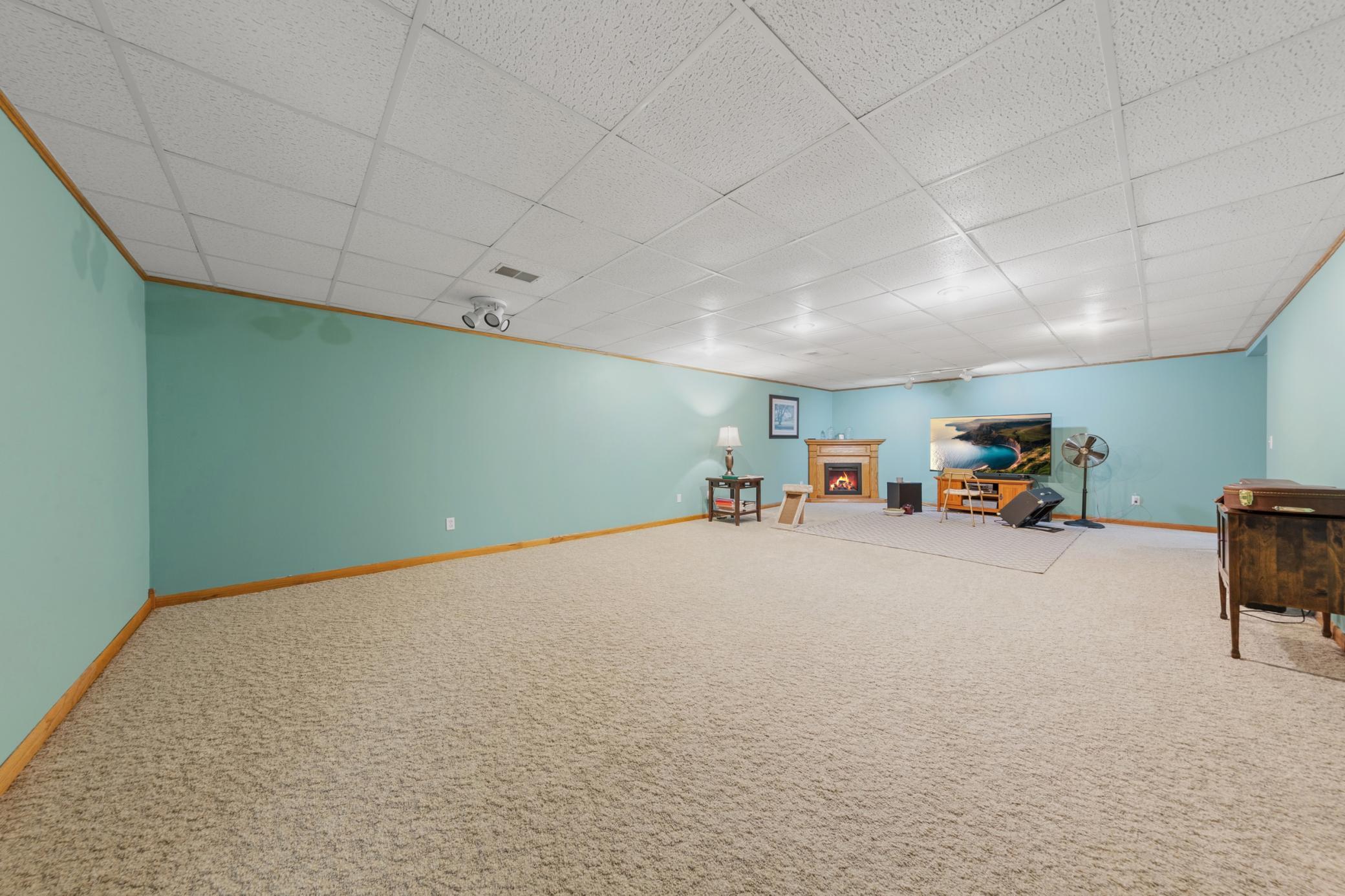 204 Allen Lane