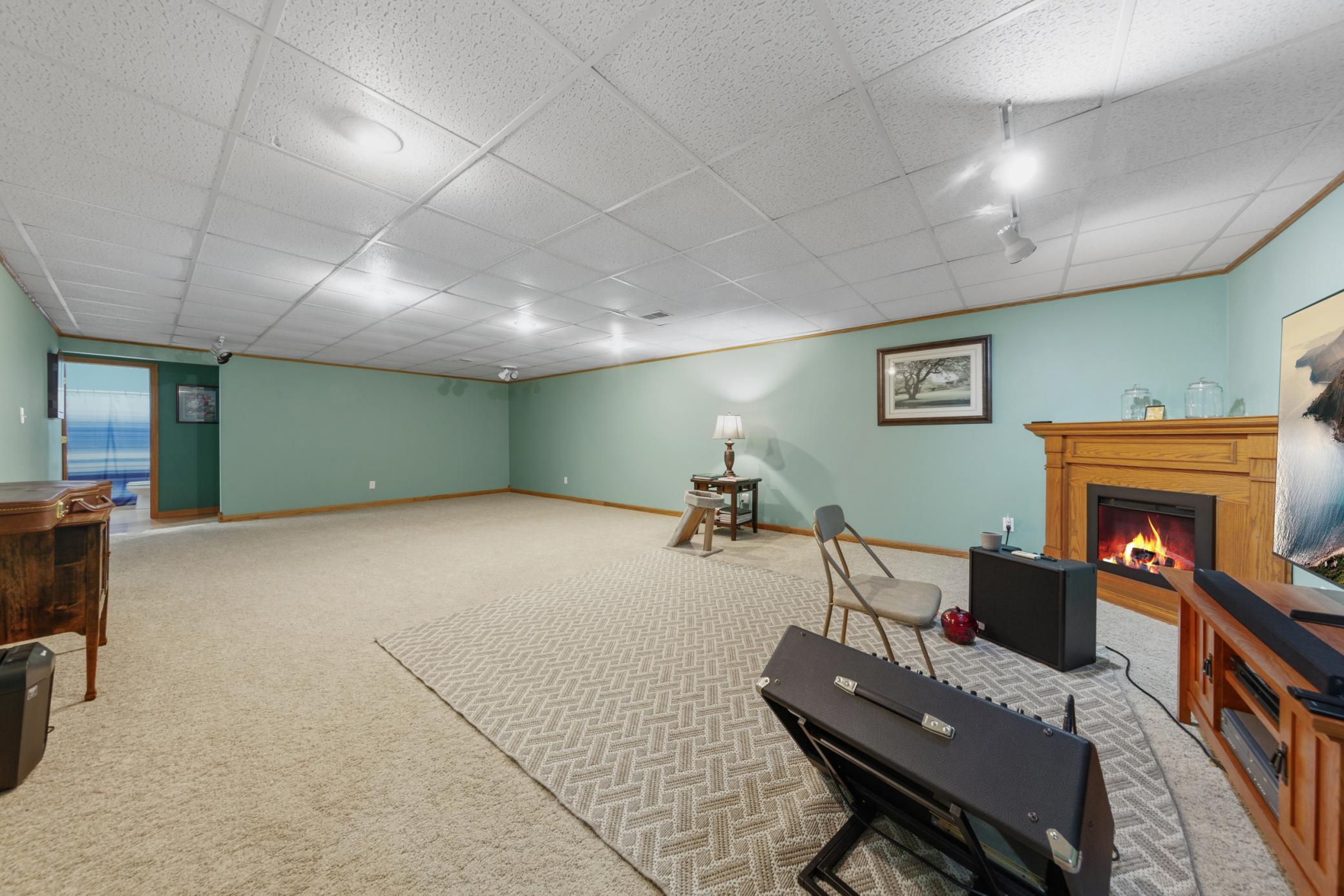 204 Allen Lane