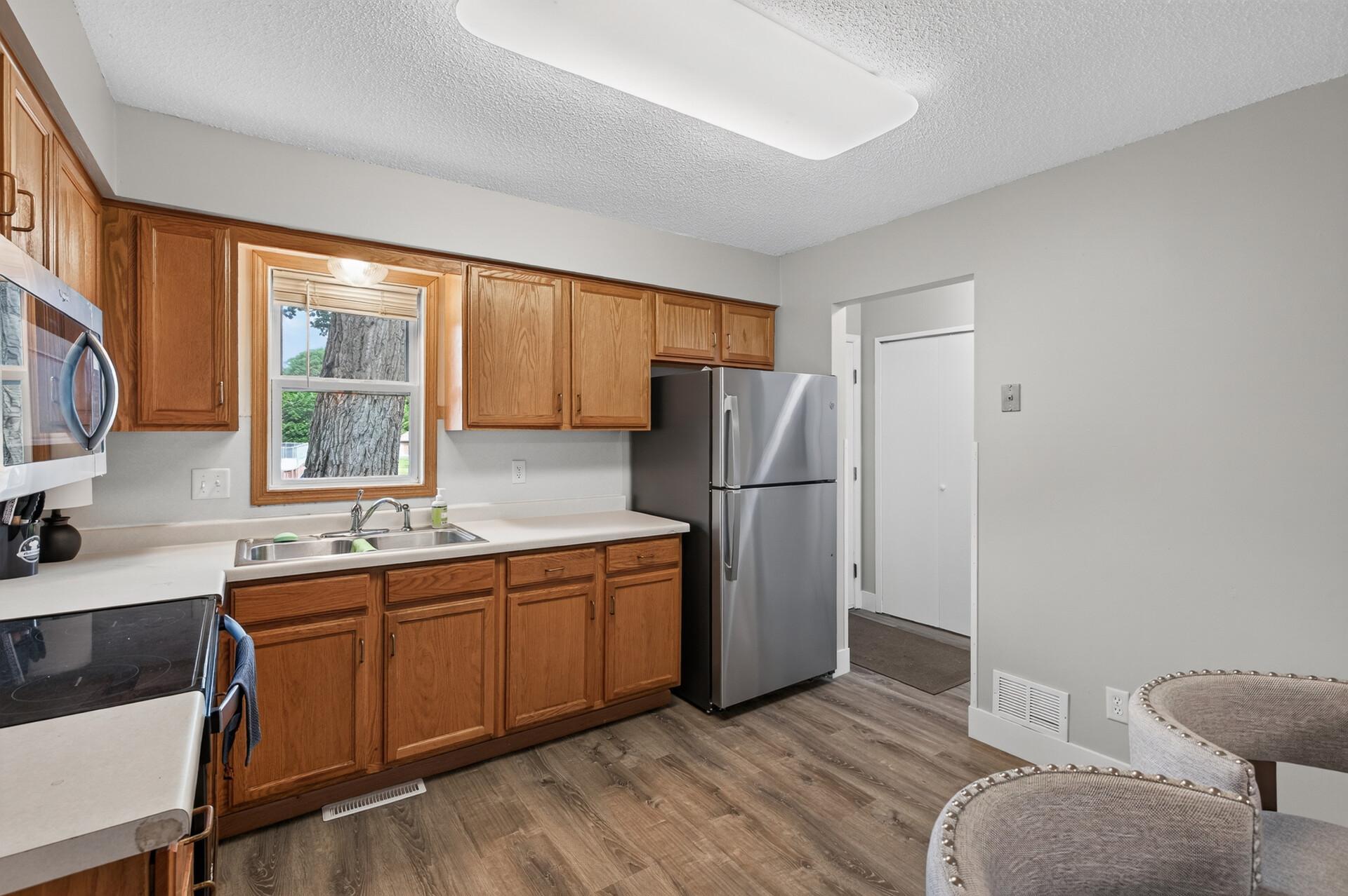 12951 Girard Avenue S Unit: 1