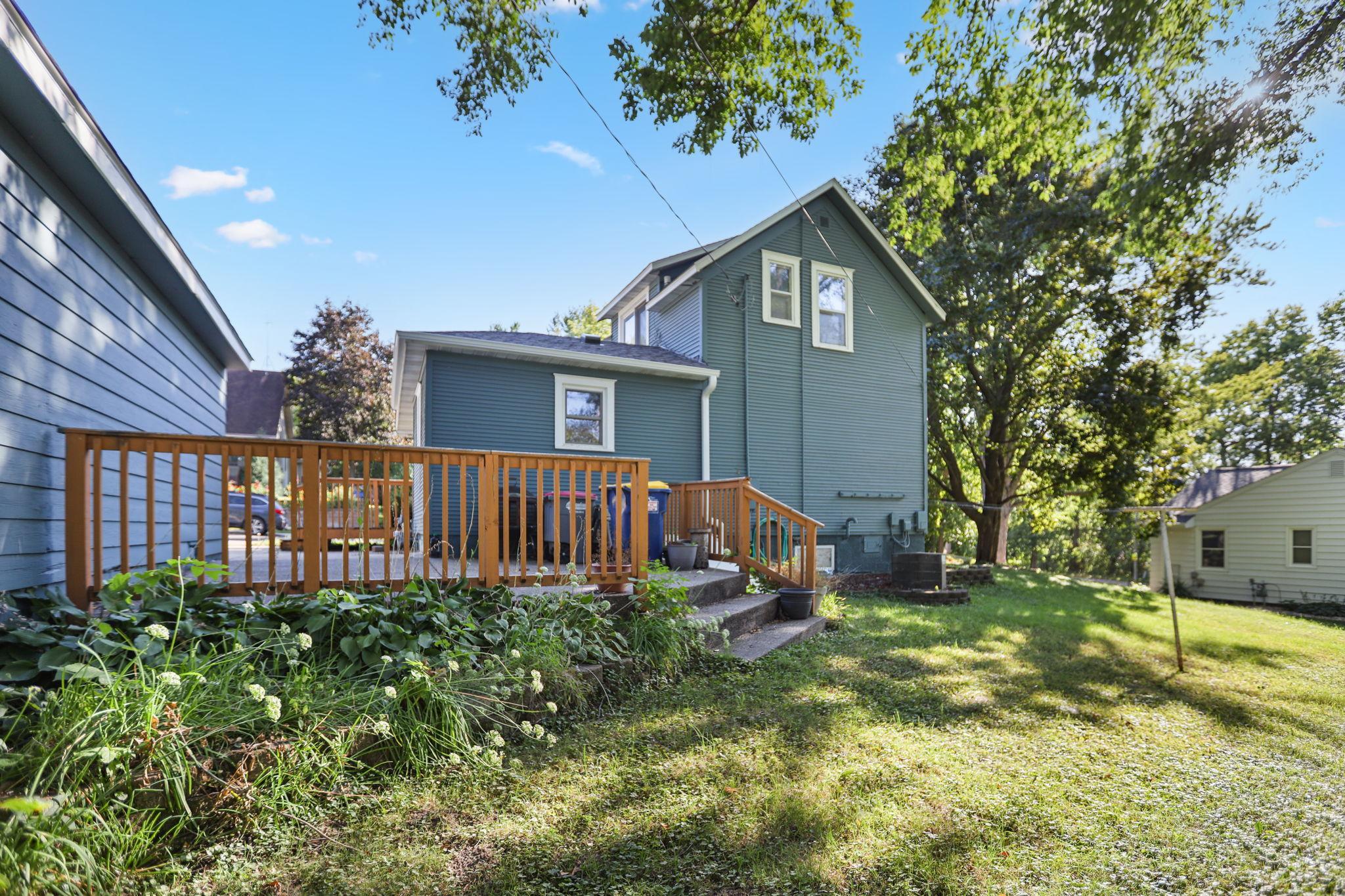 416 3rd Street NE