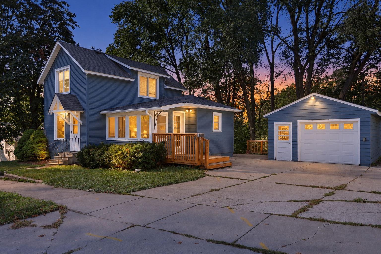 416 3rd Street NE