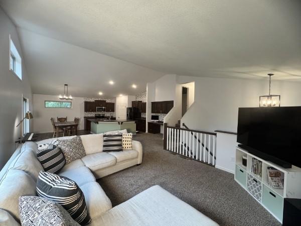 8609 Sugarberry Creek