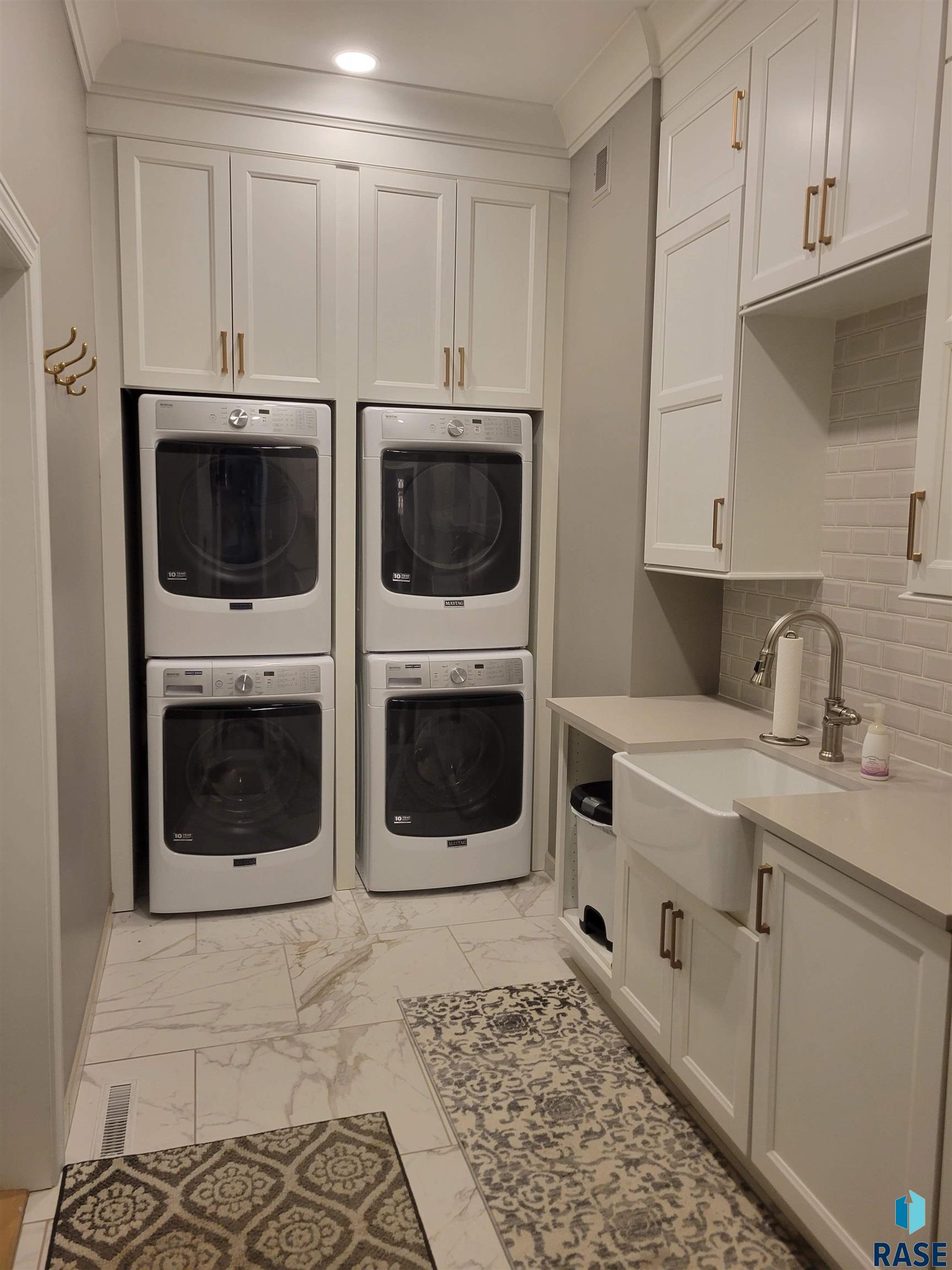 48032 Indian Hills Ct