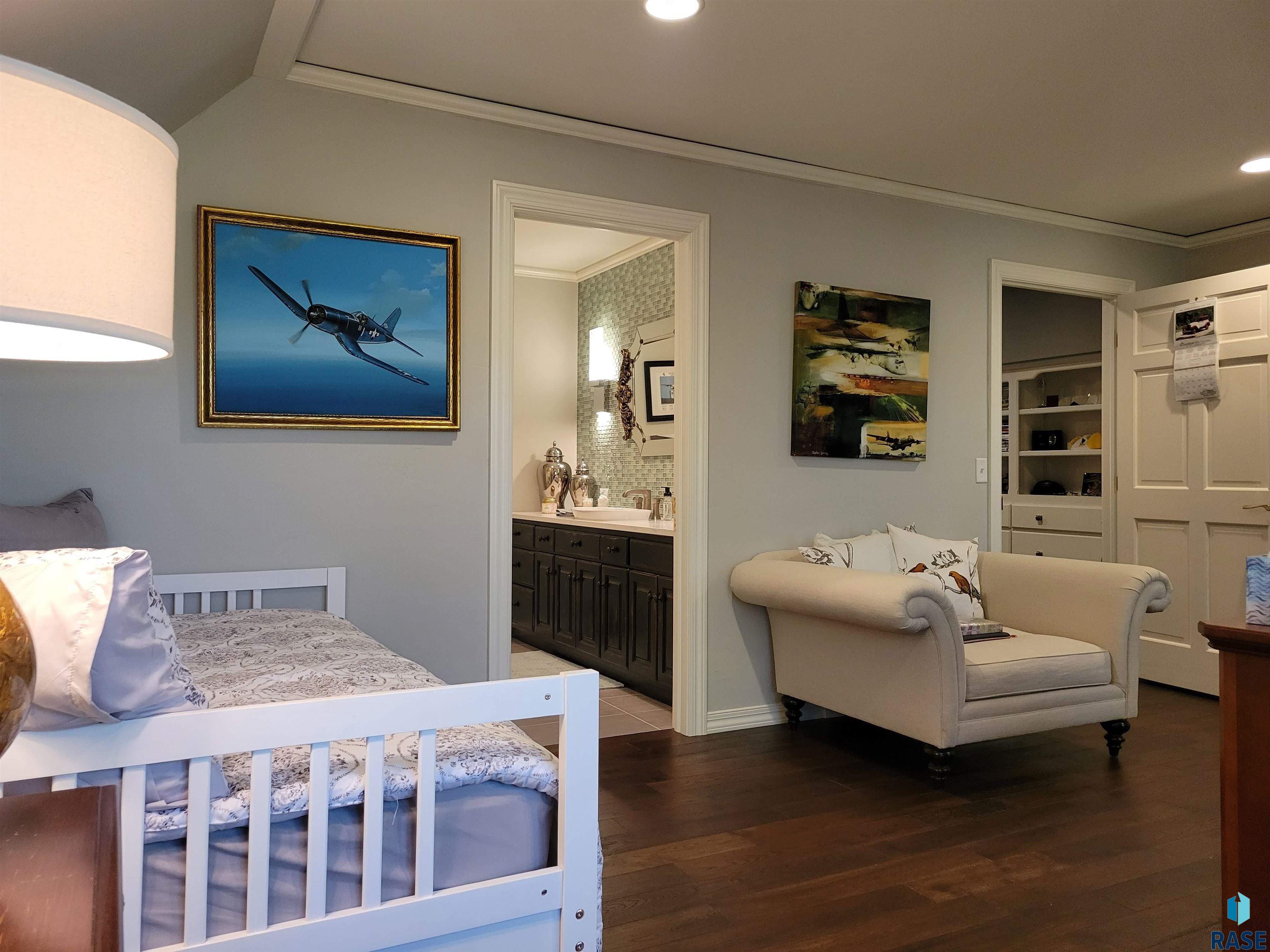 48032 Indian Hills Ct