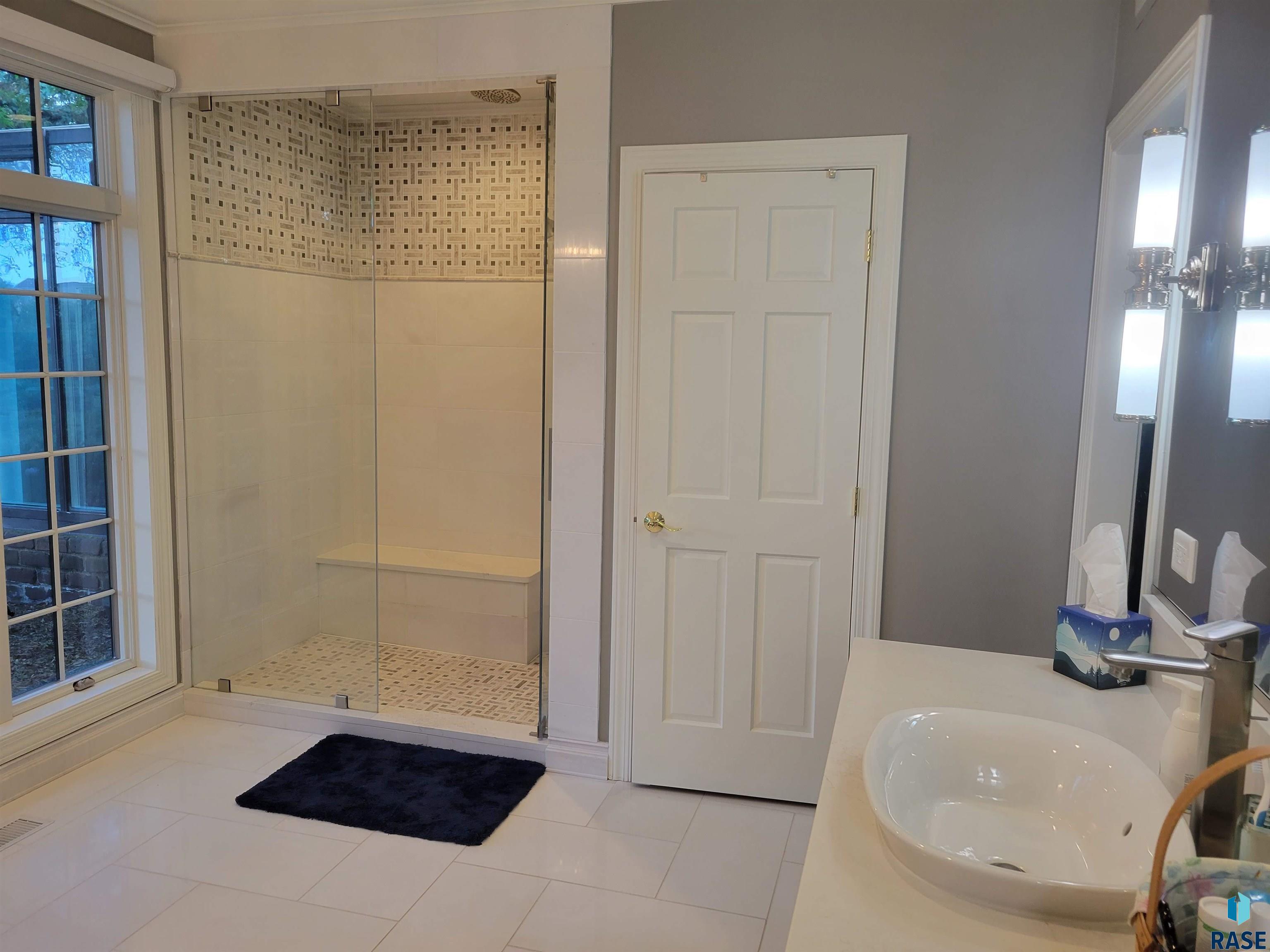 48032 Indian Hills Ct