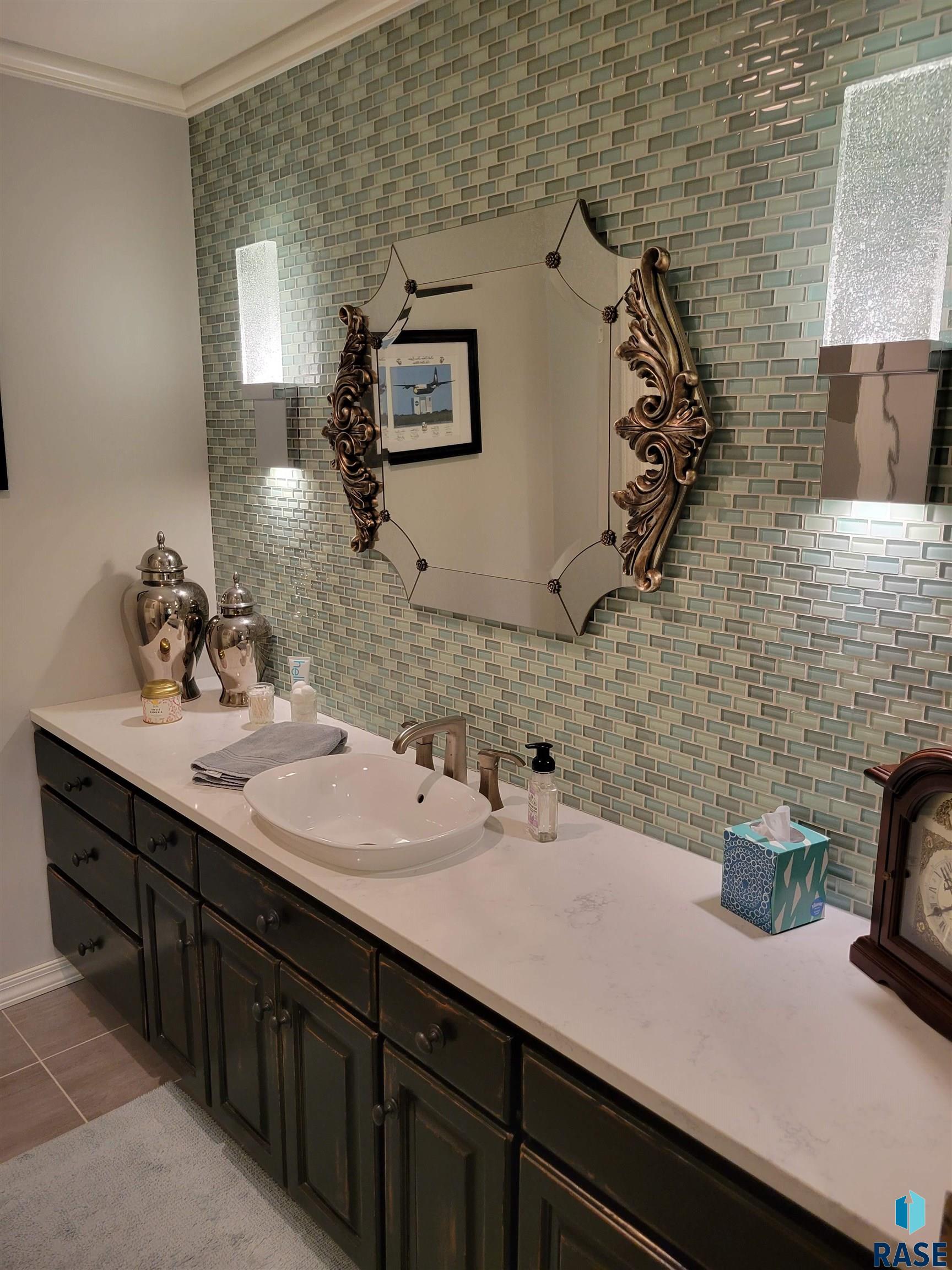 48032 Indian Hills Ct