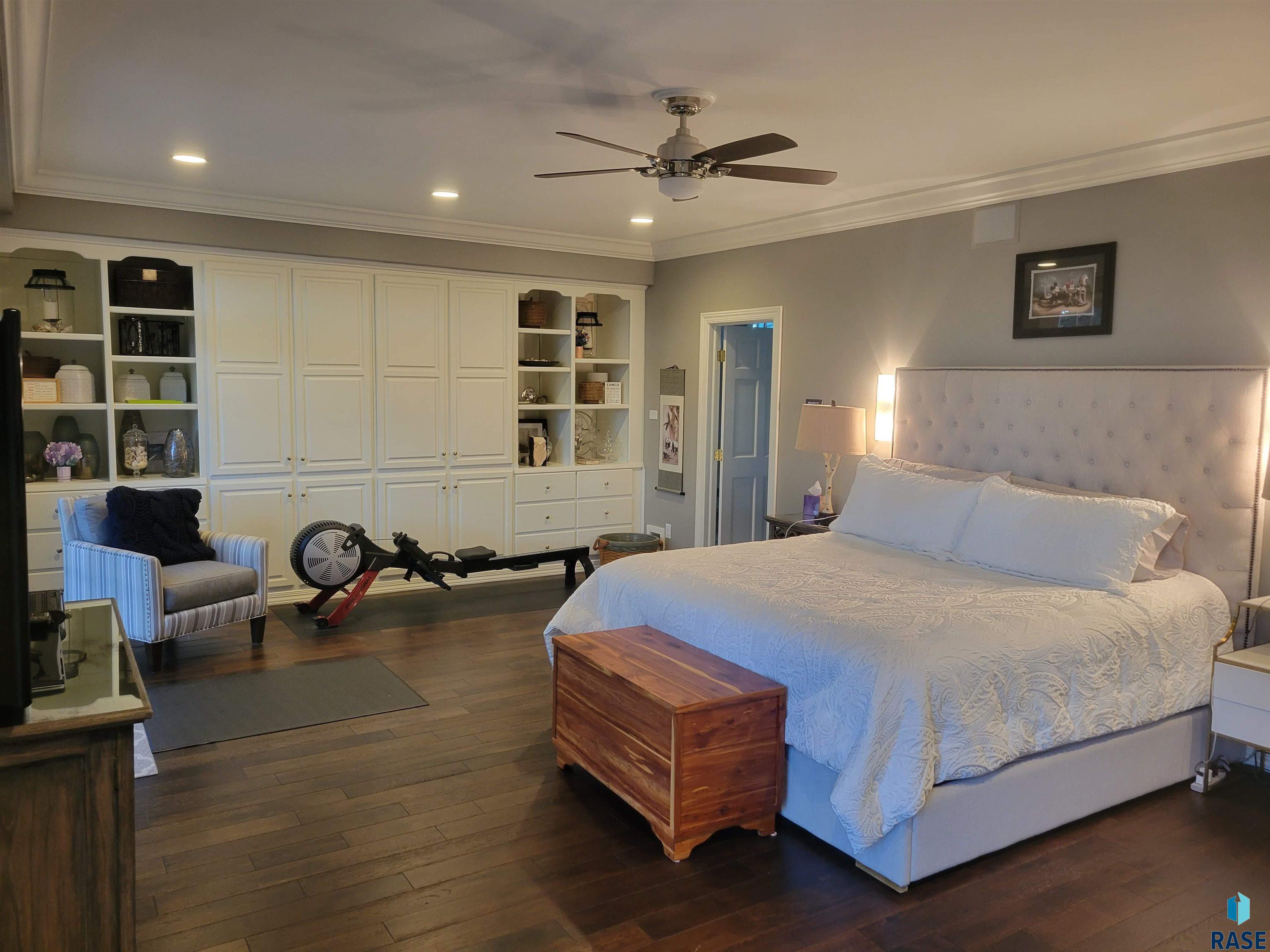 48032 Indian Hills Ct