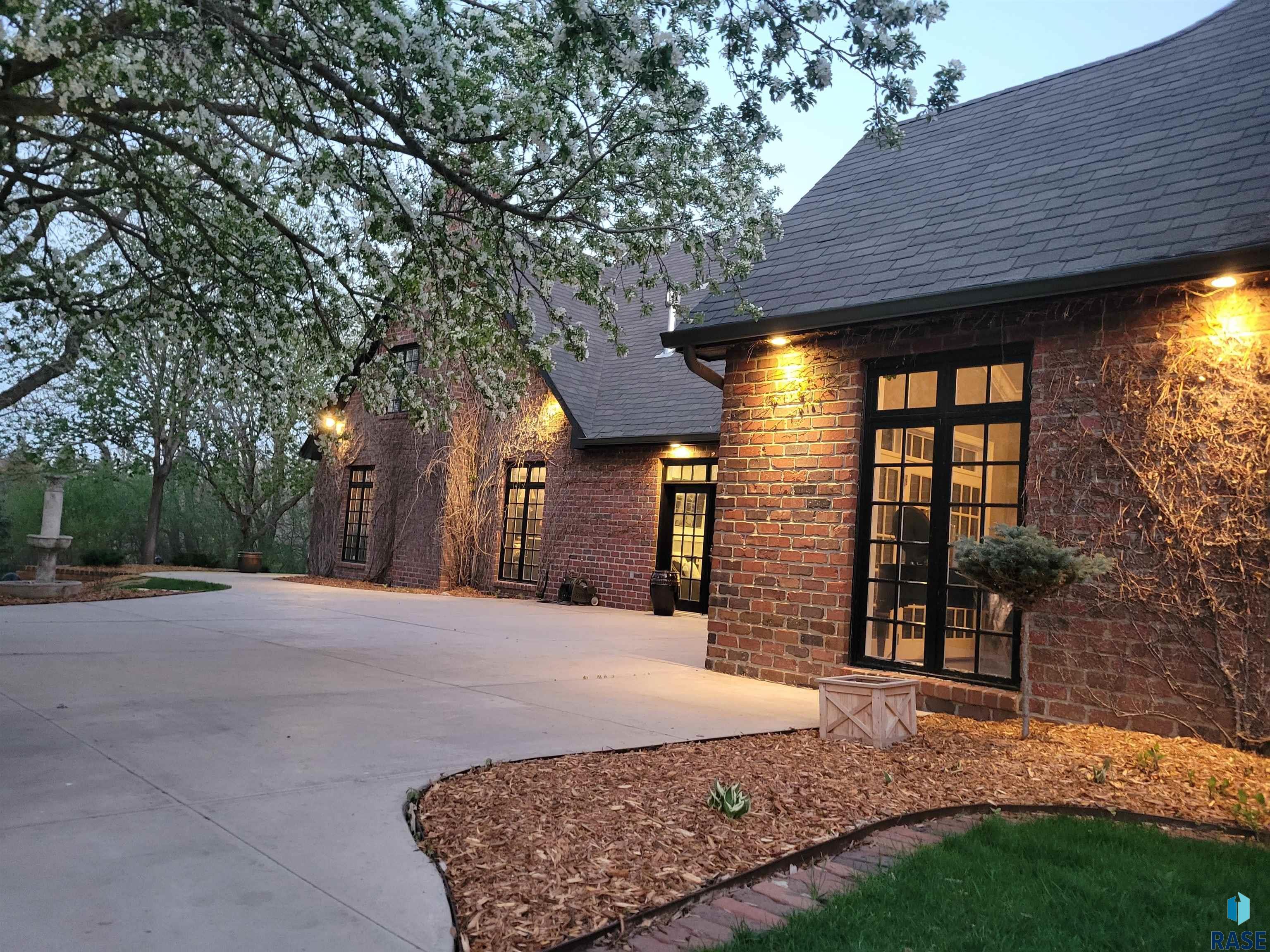 48032 Indian Hills Ct