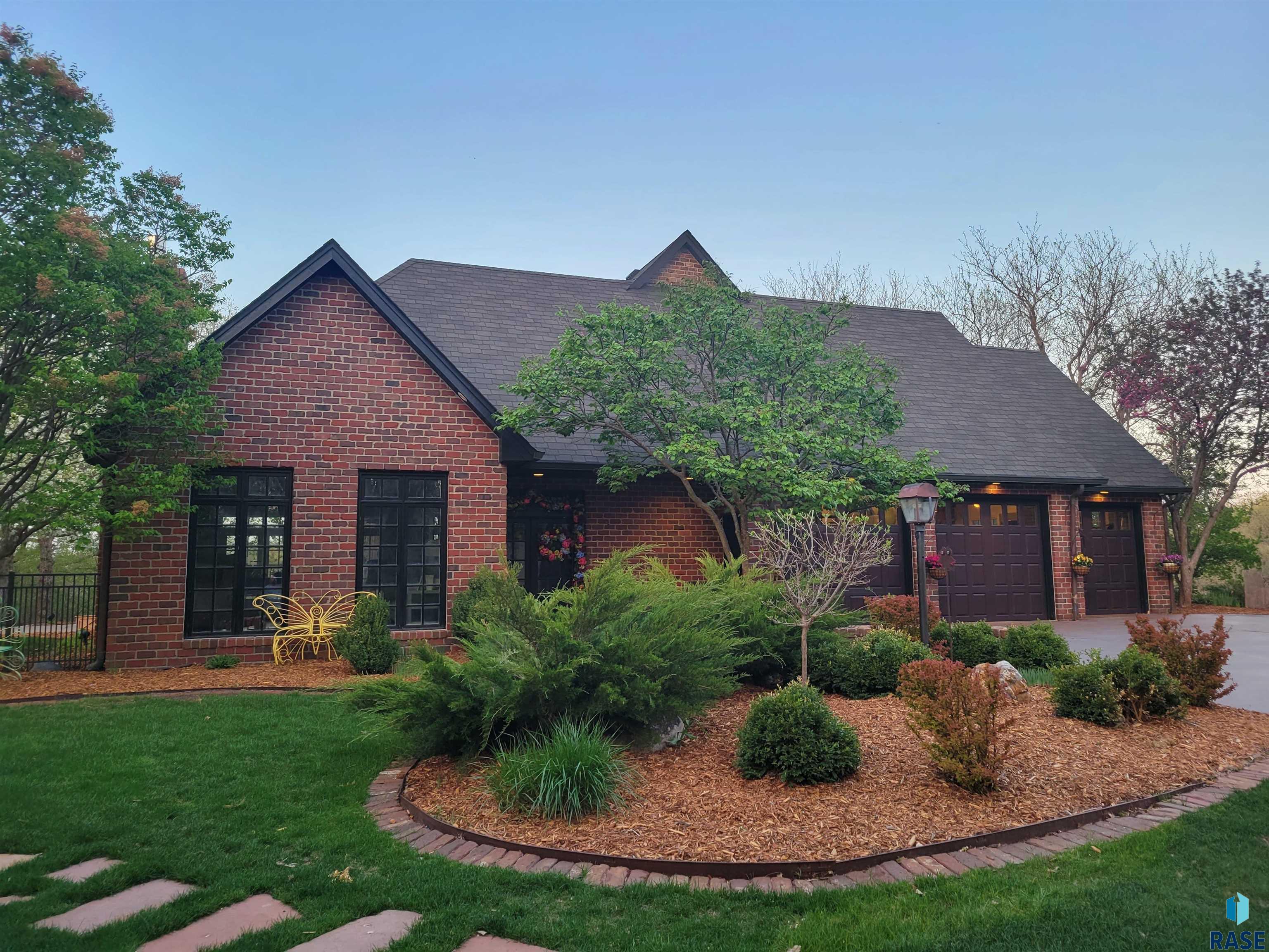 48032 Indian Hills Ct