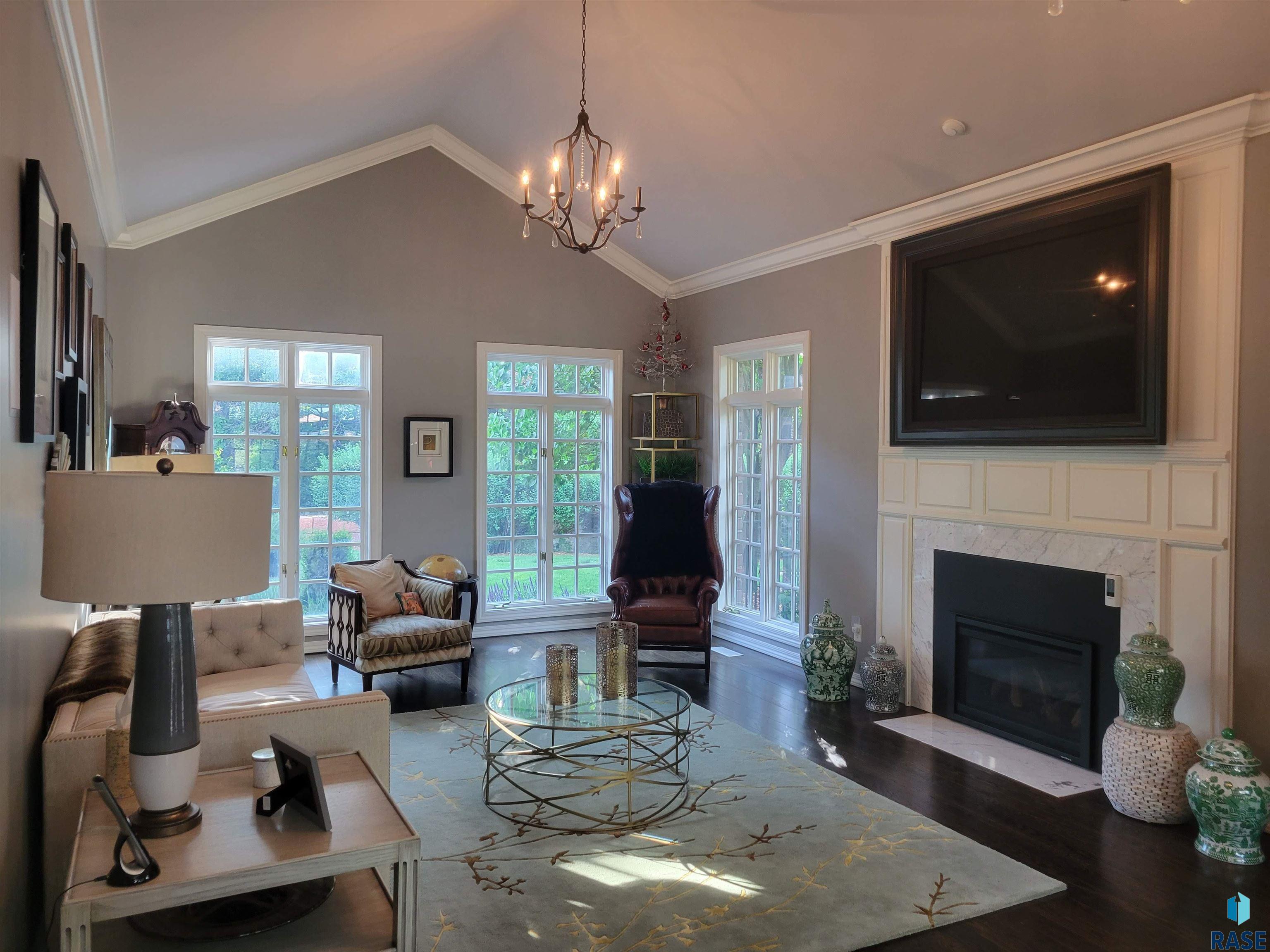 48032 Indian Hills Ct