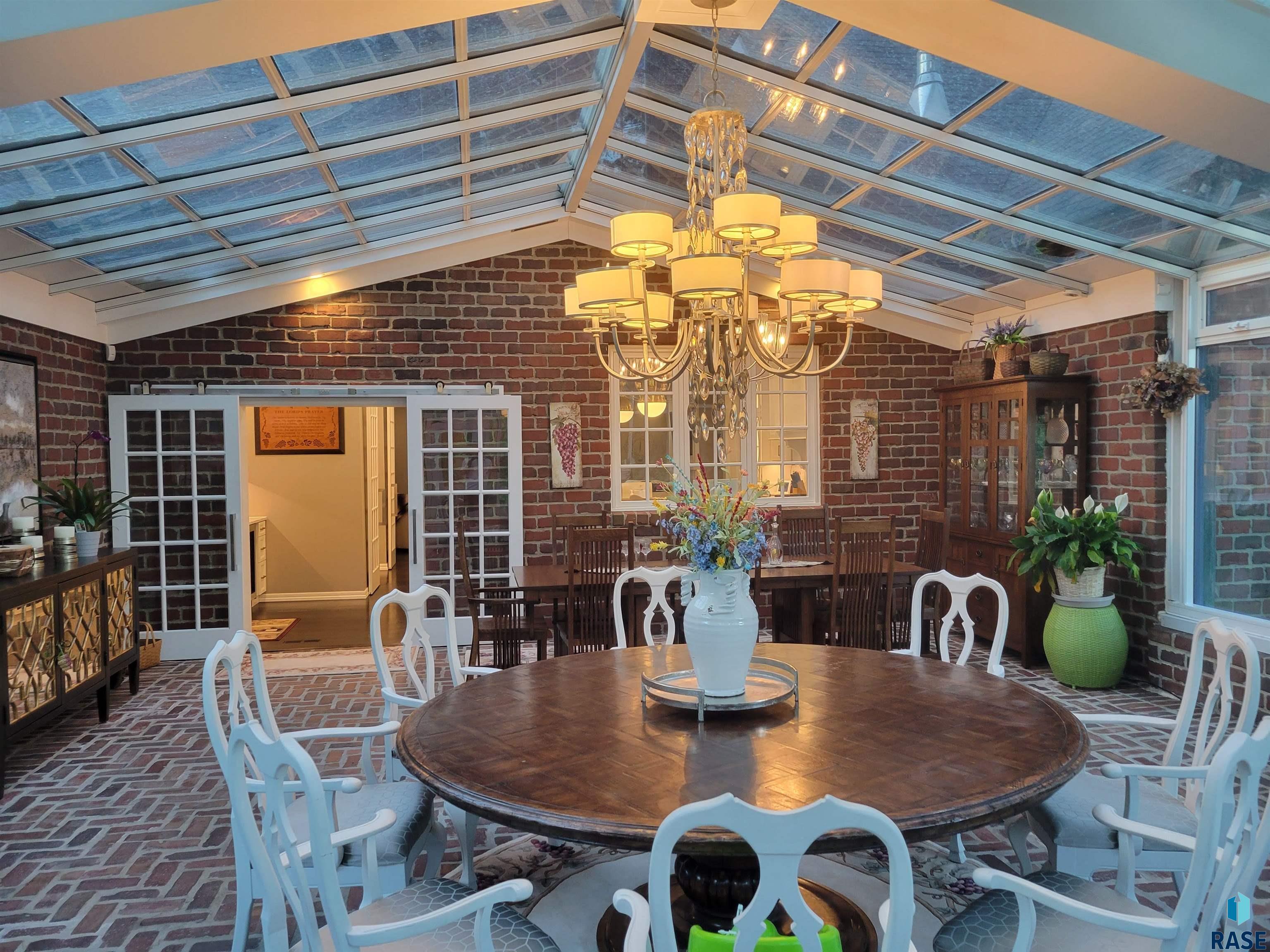 48032 Indian Hills Ct